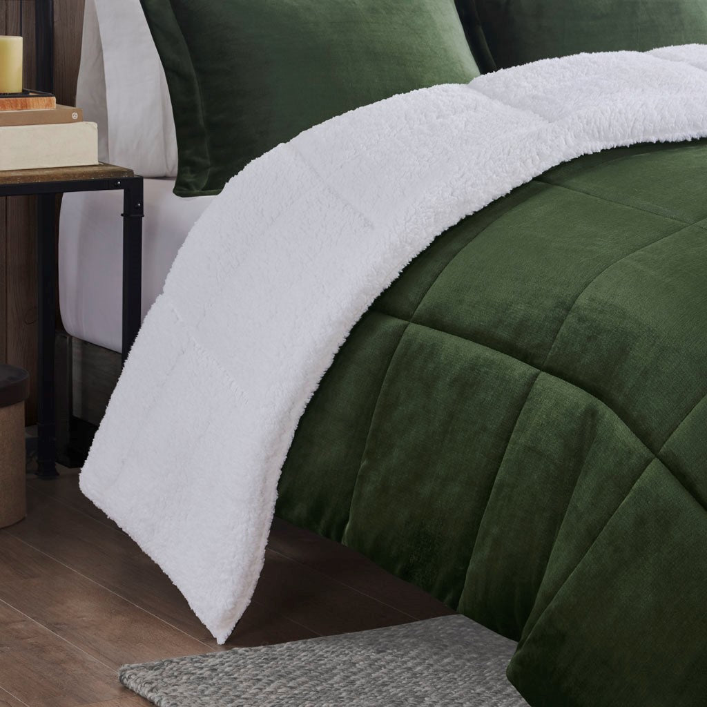 Full/queen plush to sherpa down alternative comforter set - Tuesday Morning - Quilts & Comforters