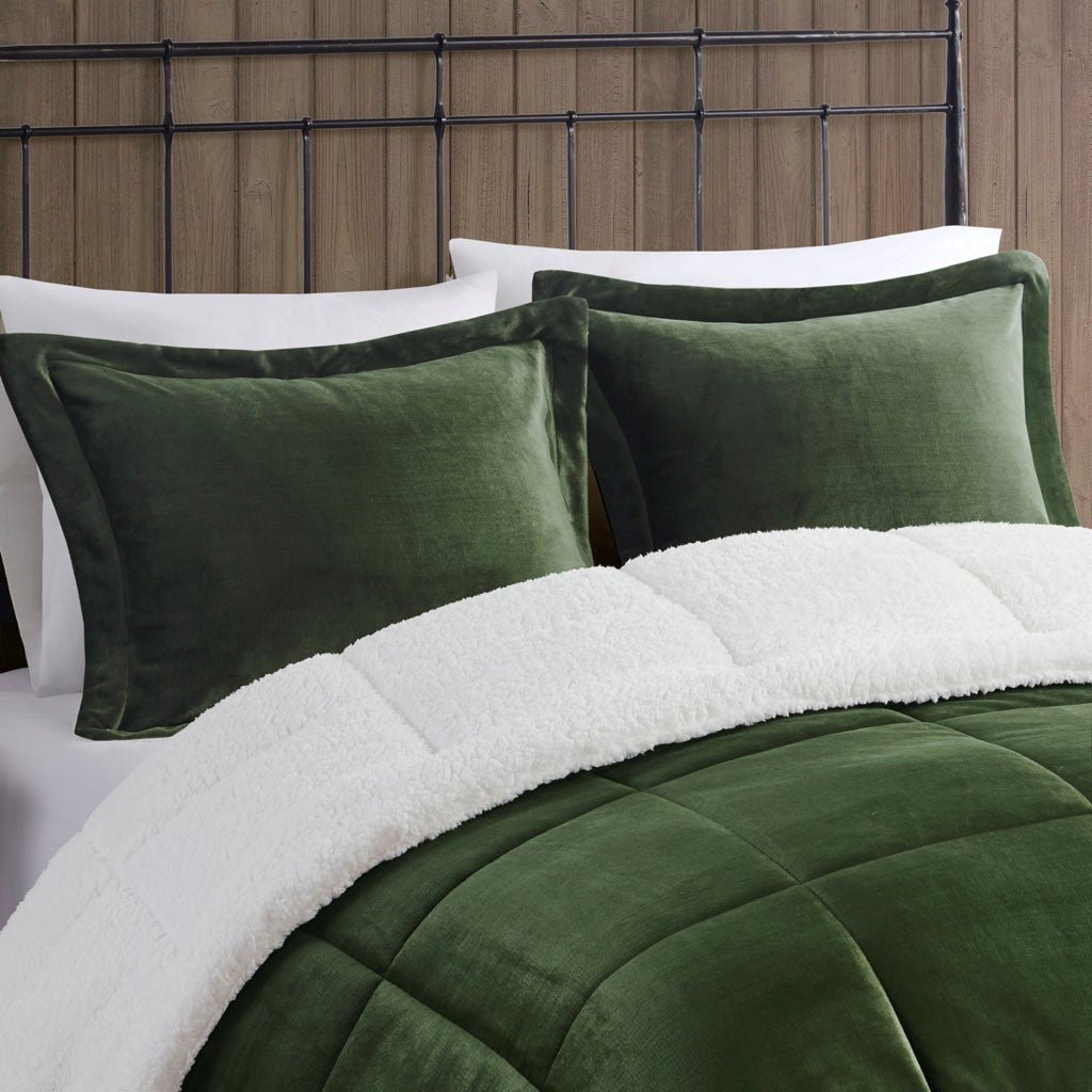 Full/queen plush to sherpa down alternative comforter set - Tuesday Morning - Quilts & Comforters