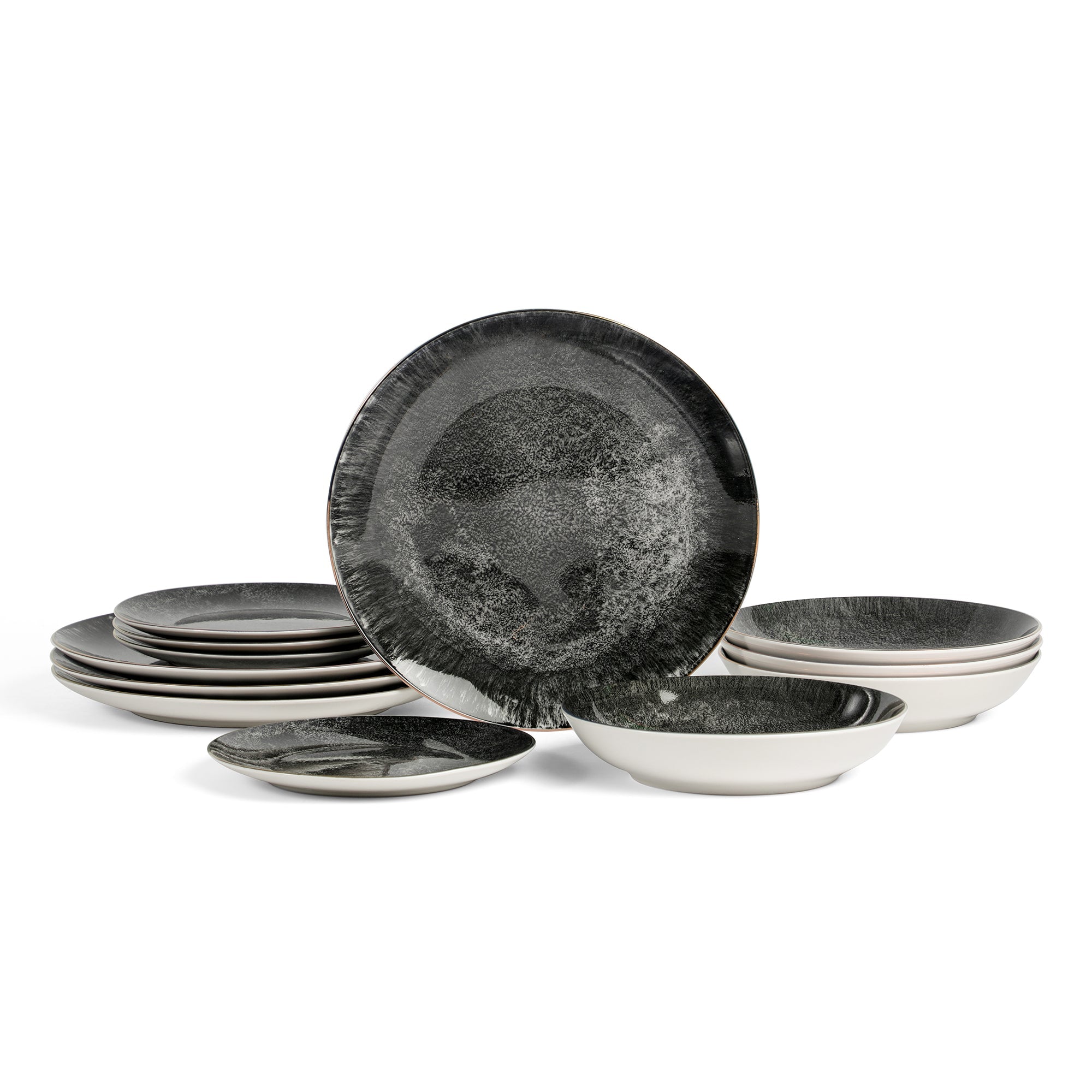 Onyx Porcelain Dinnerware Set - Black and Gold