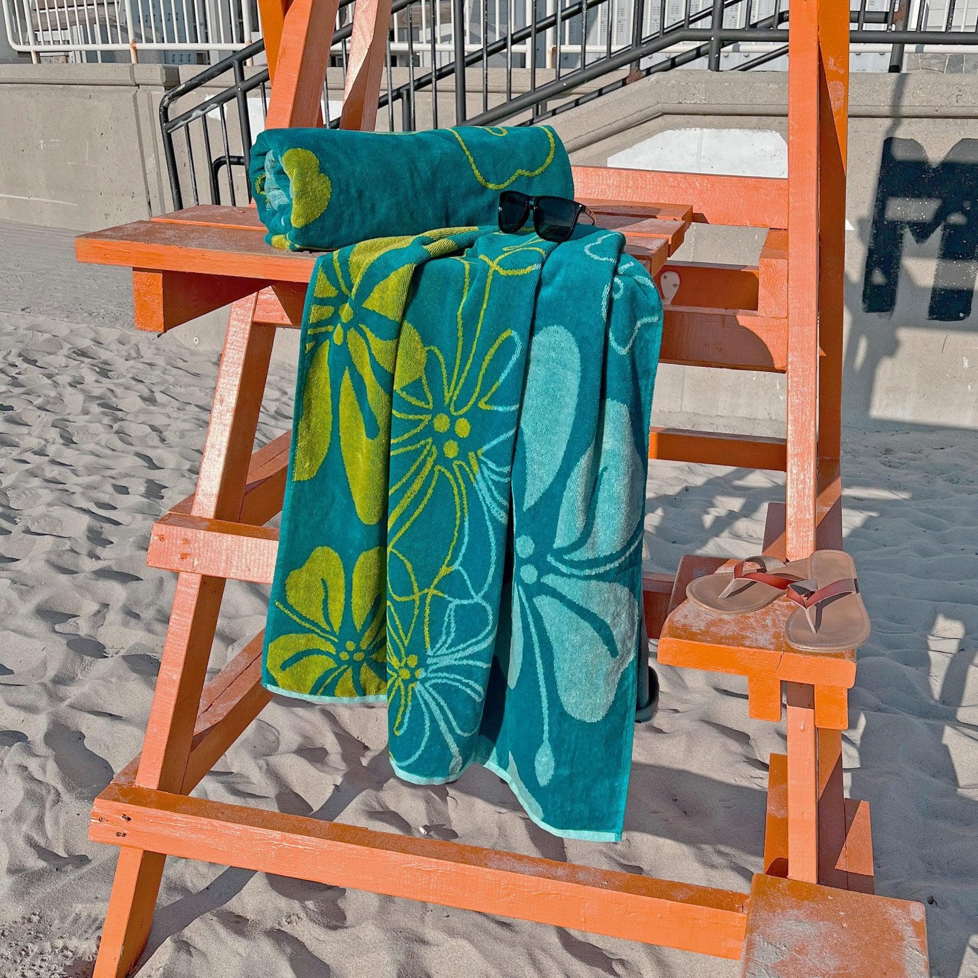 2 Pack Vibrant Beach Towels - Boca Collection - Best Buy Furniture