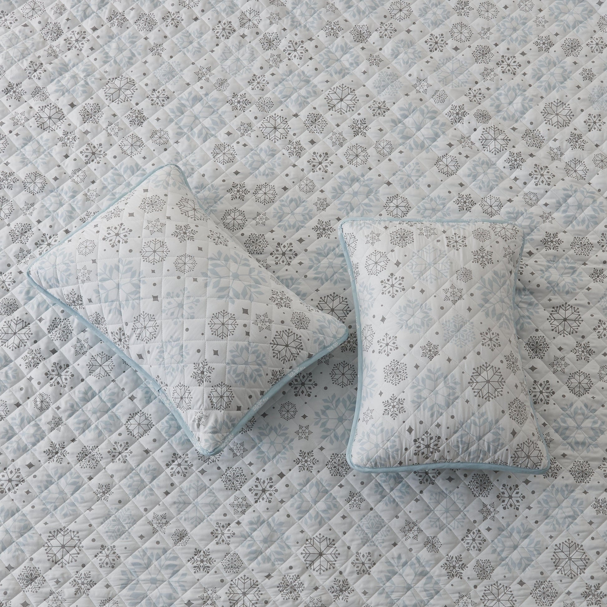 3 Piece Snowflake Quilt - Nova Collection - Best Buy Furniture