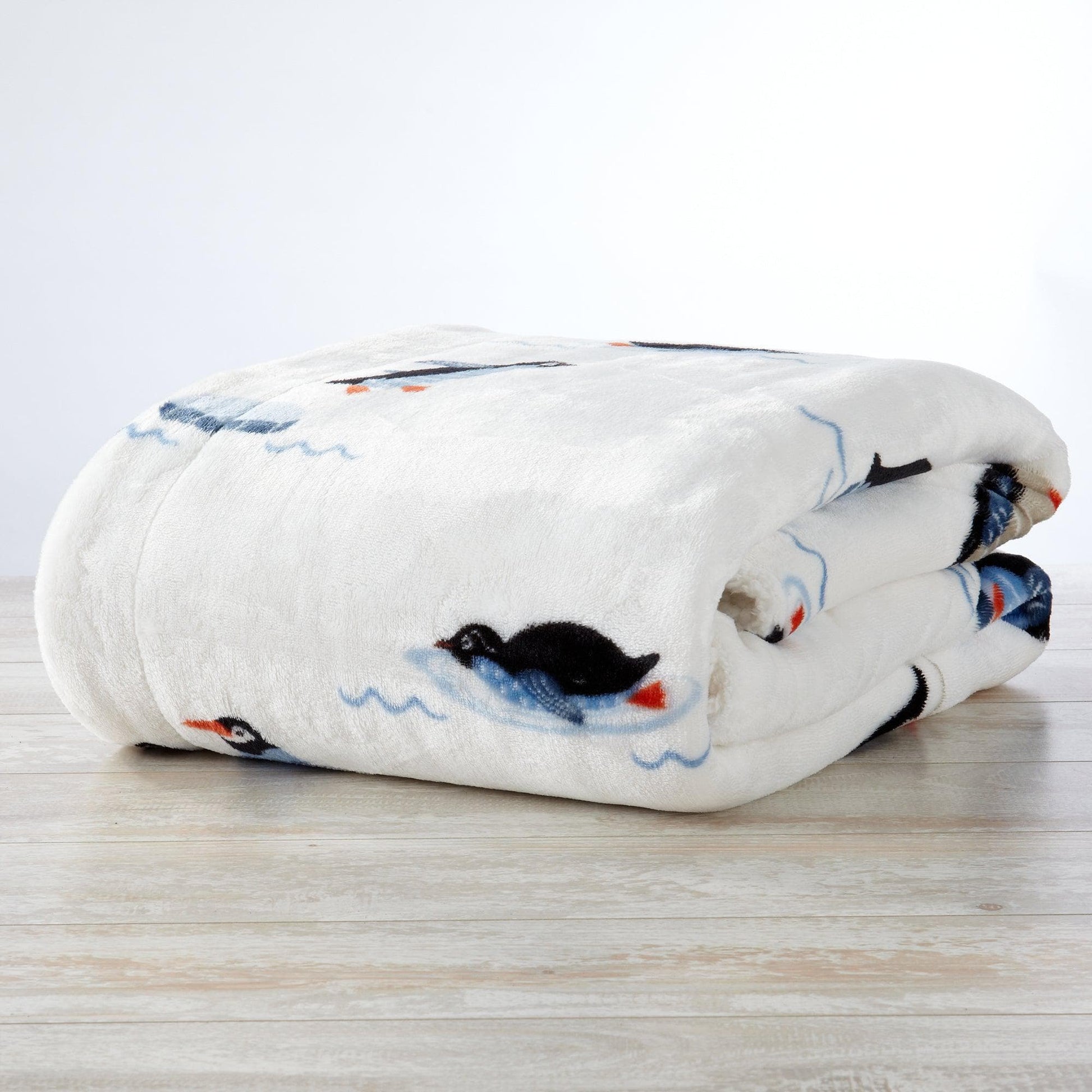 Sherpa Throw Blanket - Hudson Collection - Best Buy Furniture