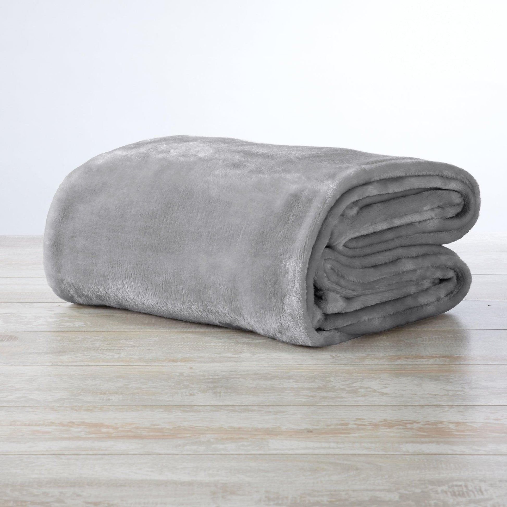 Velvet Plush Blanket - Avianna Collection - Best Buy Furniture