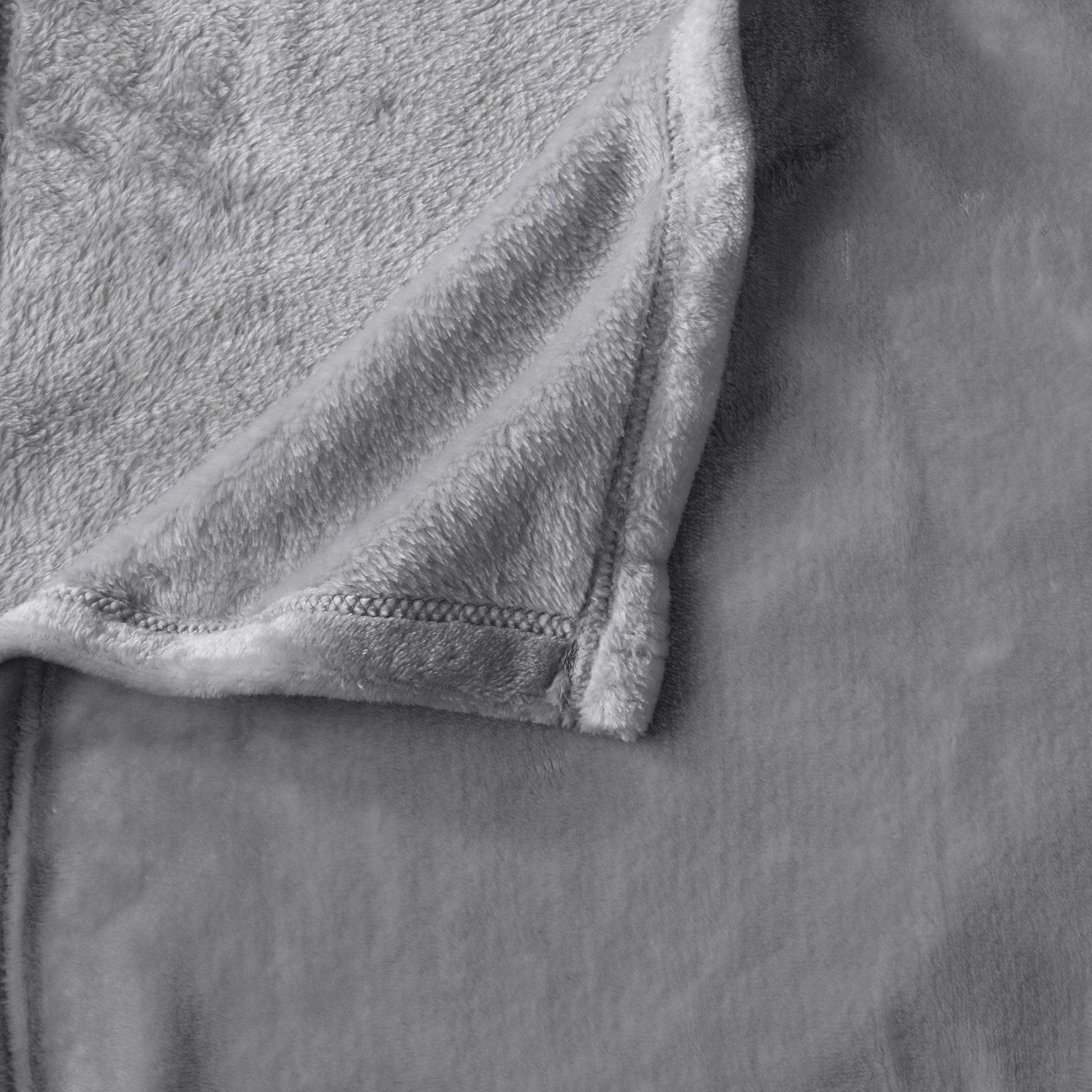 Velvet Plush Blanket - Avianna Collection - Best Buy Furniture