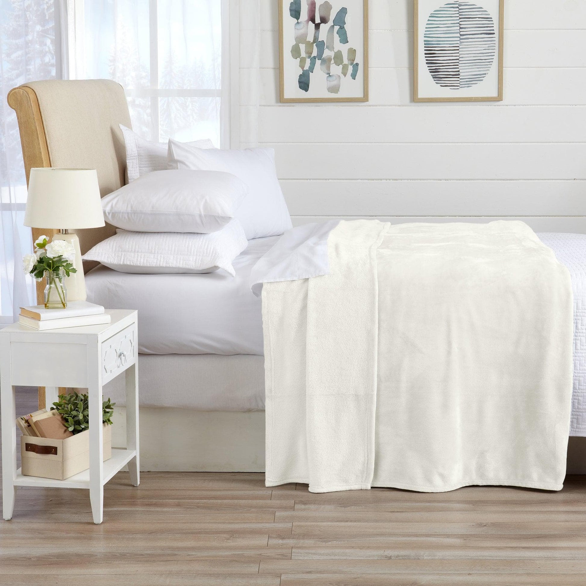 Velvet Plush Blanket - Avianna Collection - Best Buy Furniture