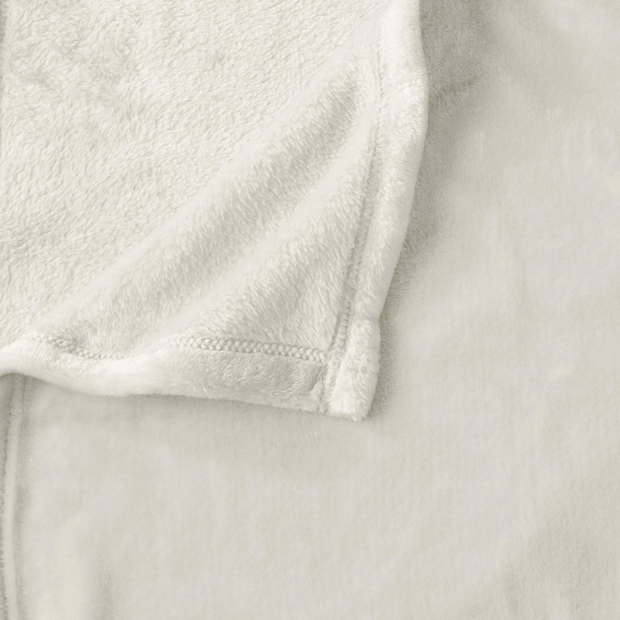 Velvet Plush Blanket - Avianna Collection - Best Buy Furniture