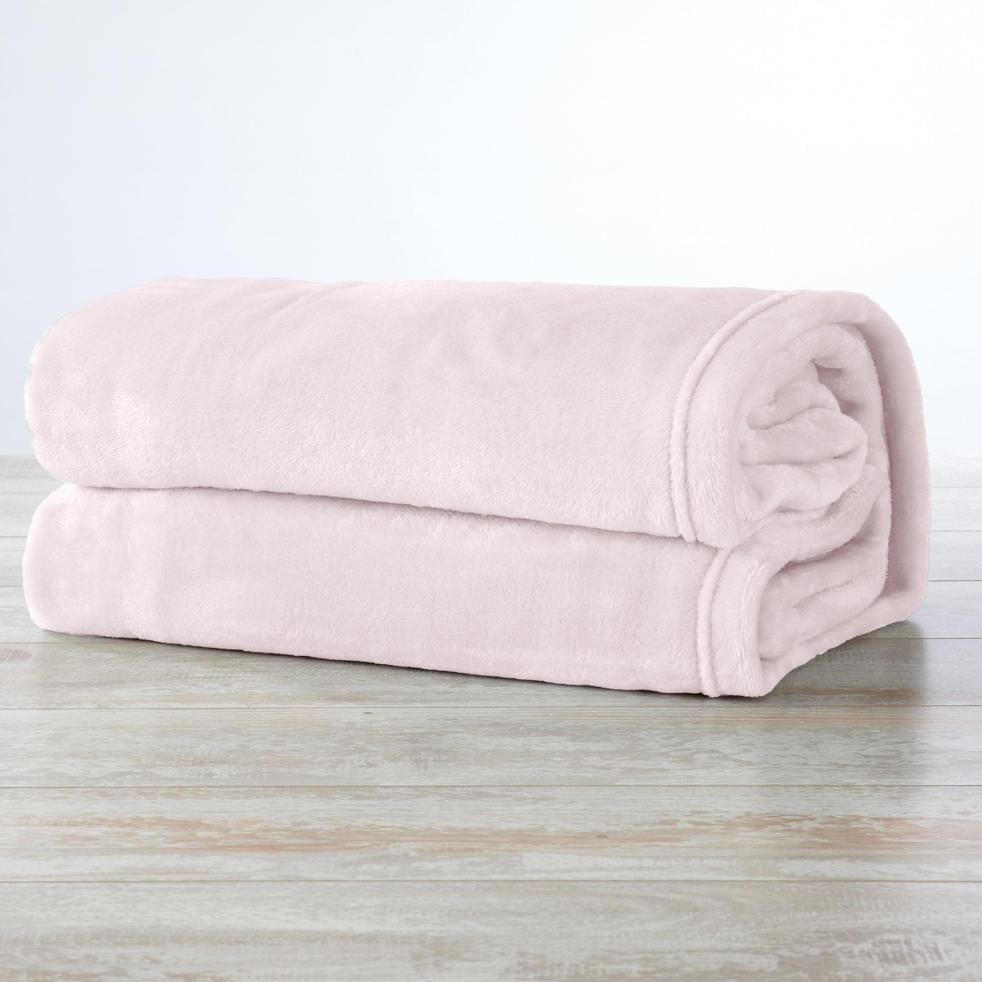 Velvet Plush Blanket - Avianna Collection - Best Buy Furniture