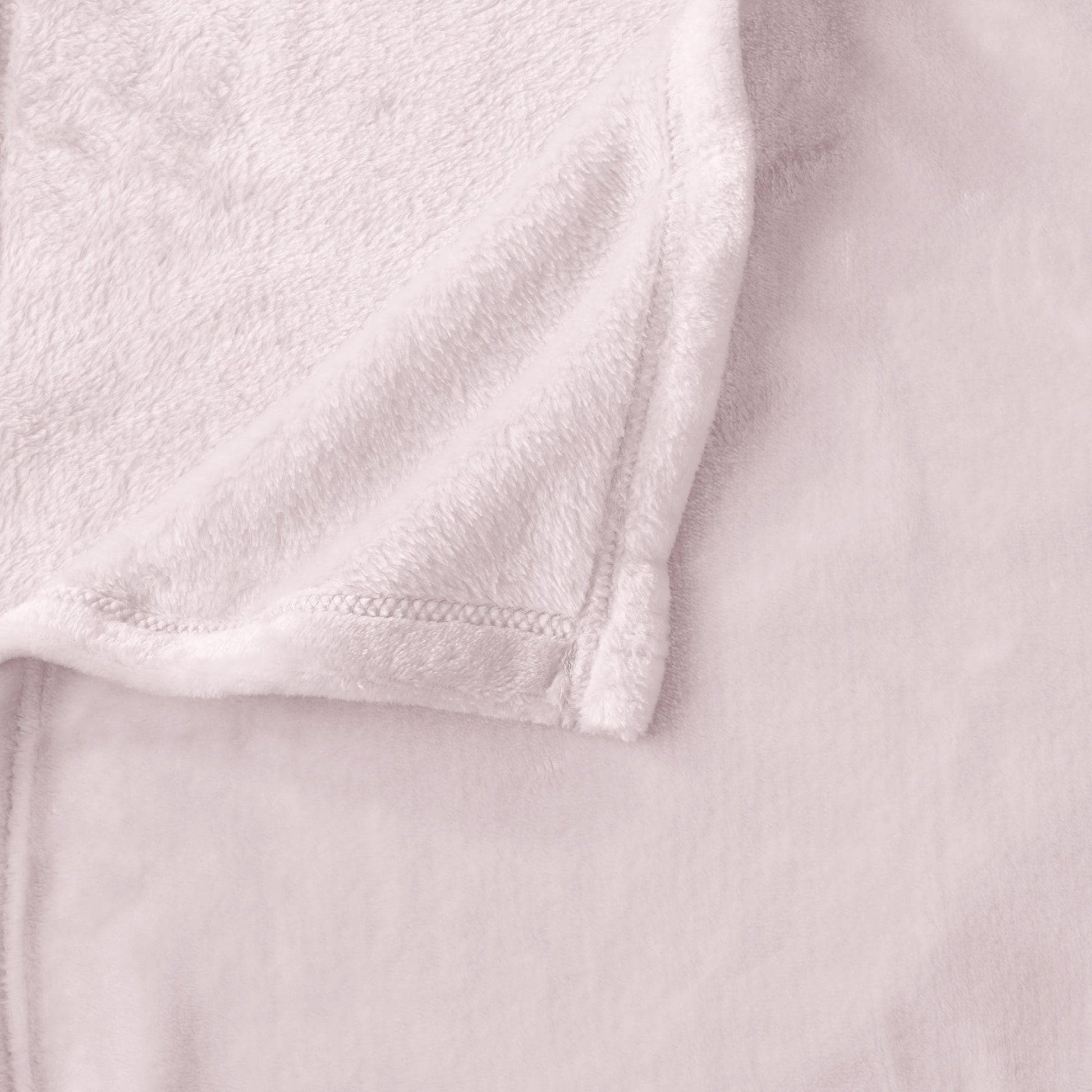 Velvet Plush Blanket - Avianna Collection - Best Buy Furniture