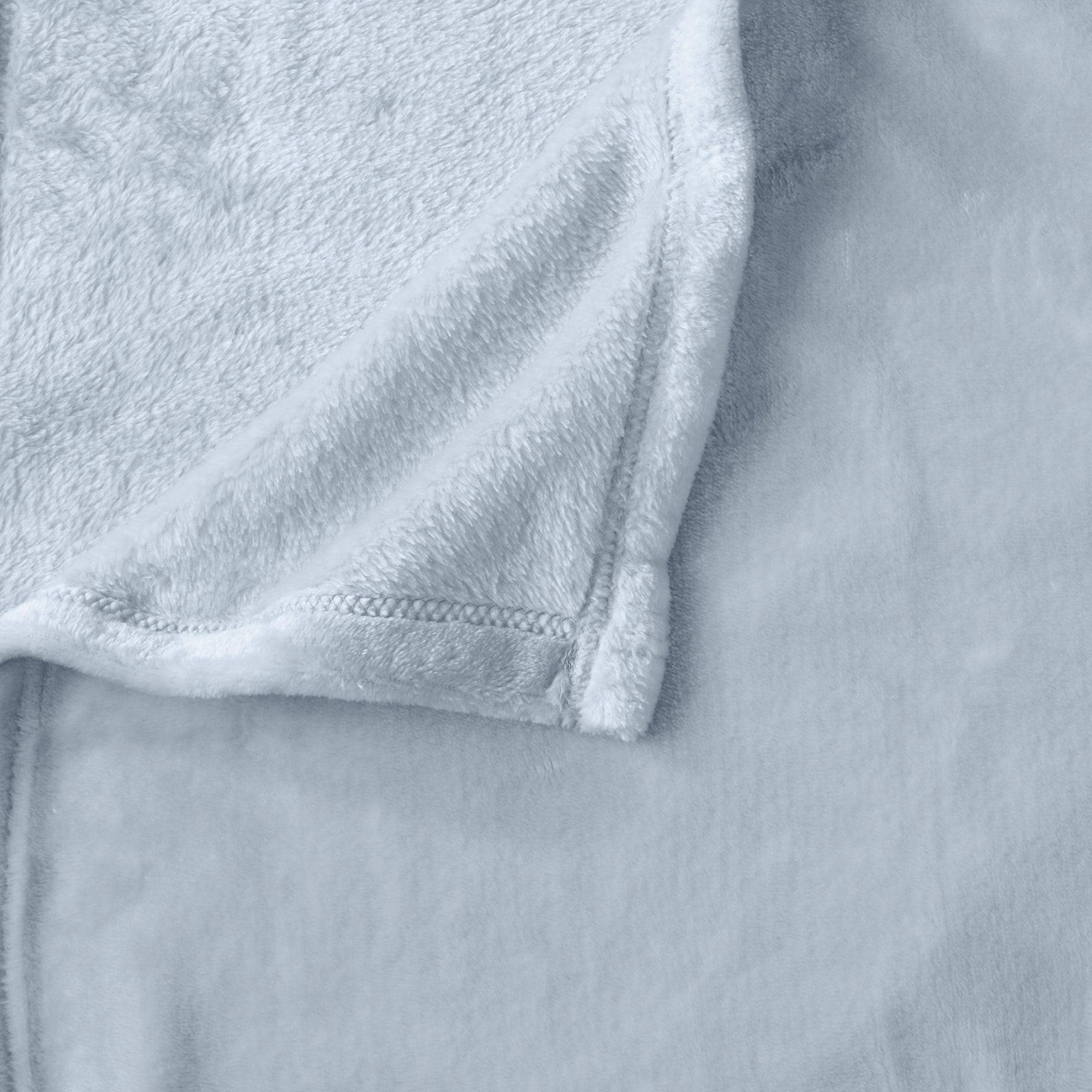 Velvet Plush Blanket - Avianna Collection - Best Buy Furniture