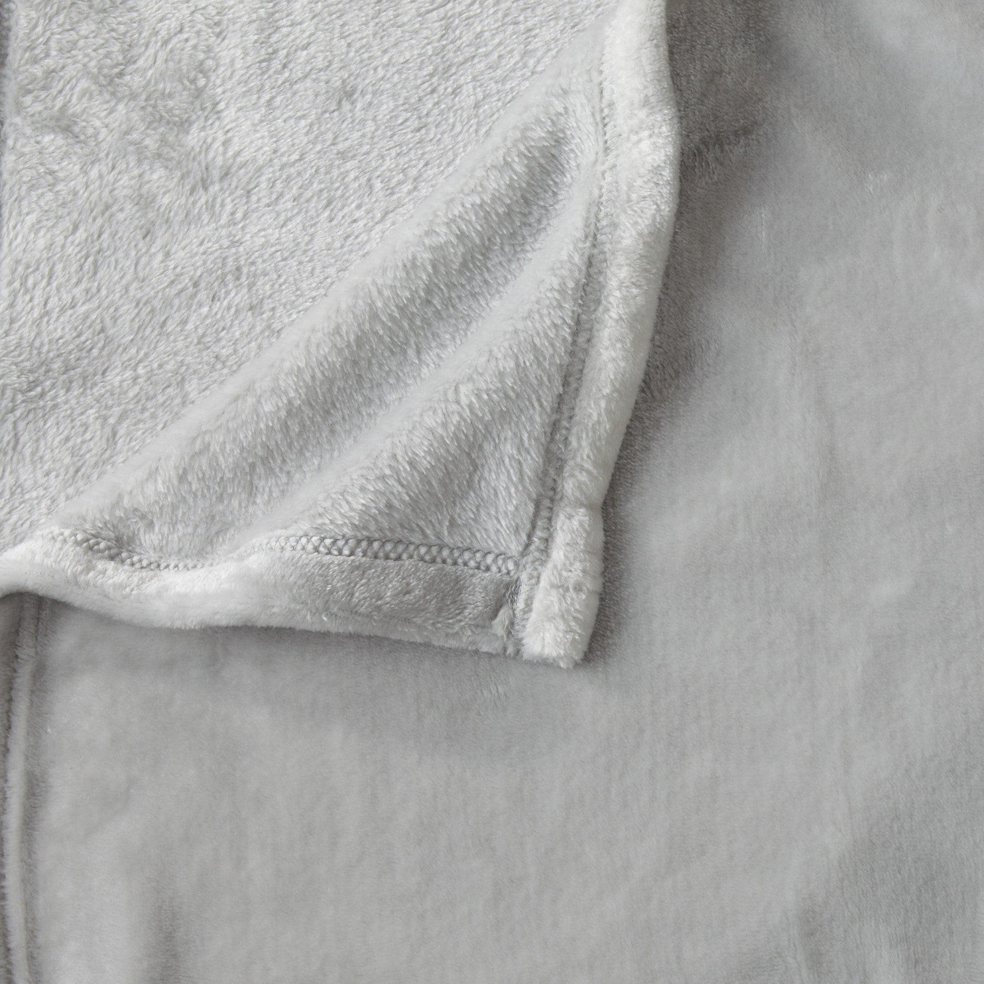 Velvet Plush Blanket - Avianna Collection - Best Buy Furniture