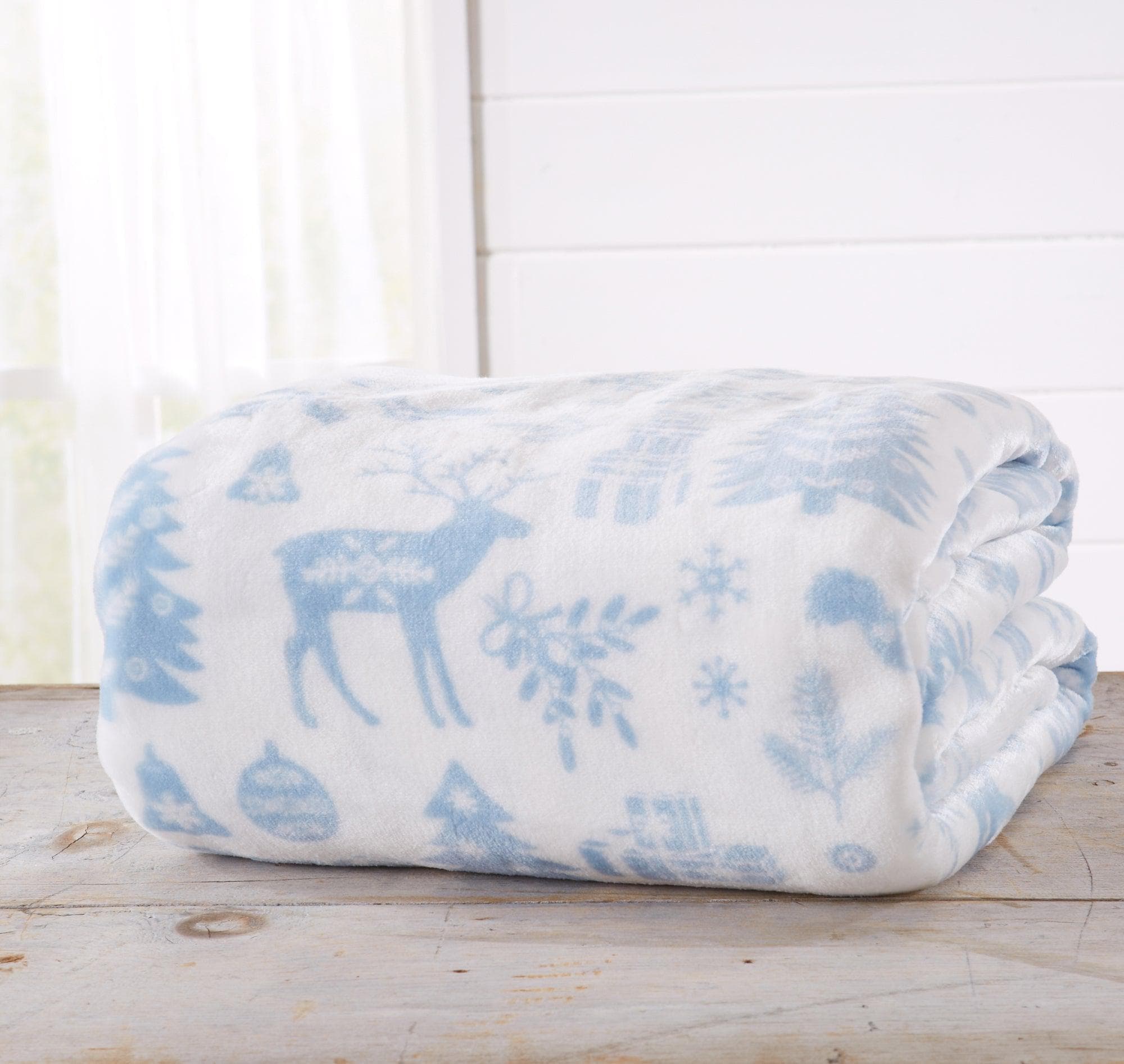 Velvet Throw Blanket - Pearl Collection - Best Buy Furniture