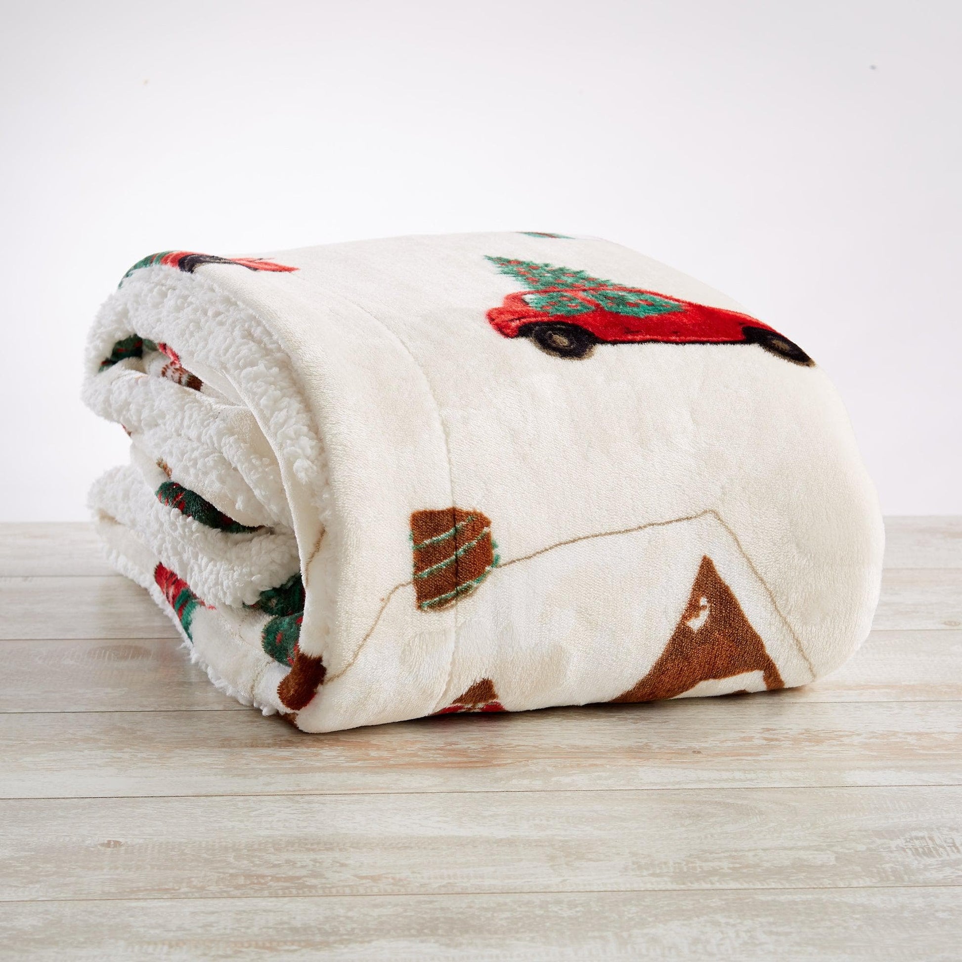 Holiday Sherpa Throw - Esmay Collection - Best Buy Furniture