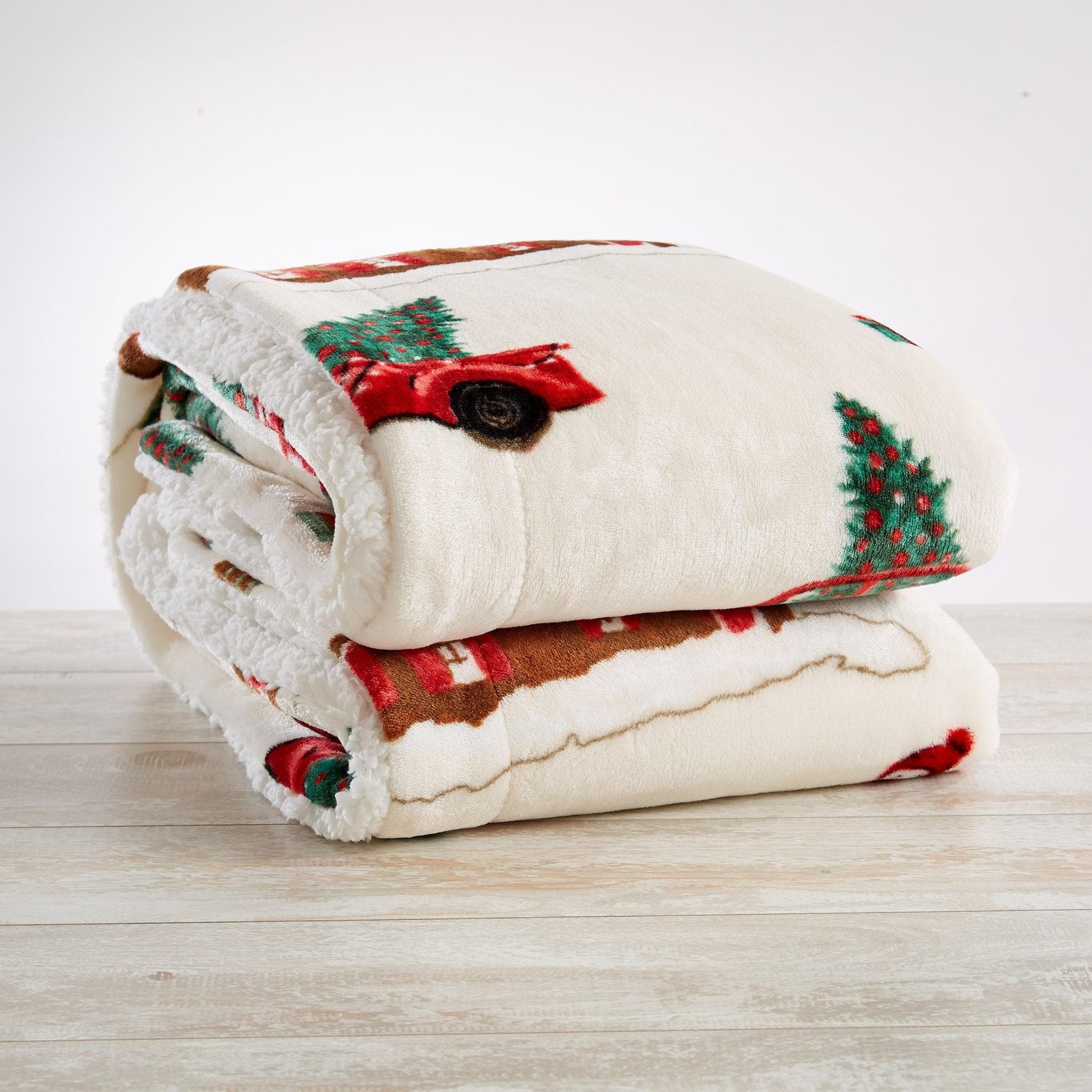 Holiday Sherpa Throw - Esmay Collection - Best Buy Furniture
