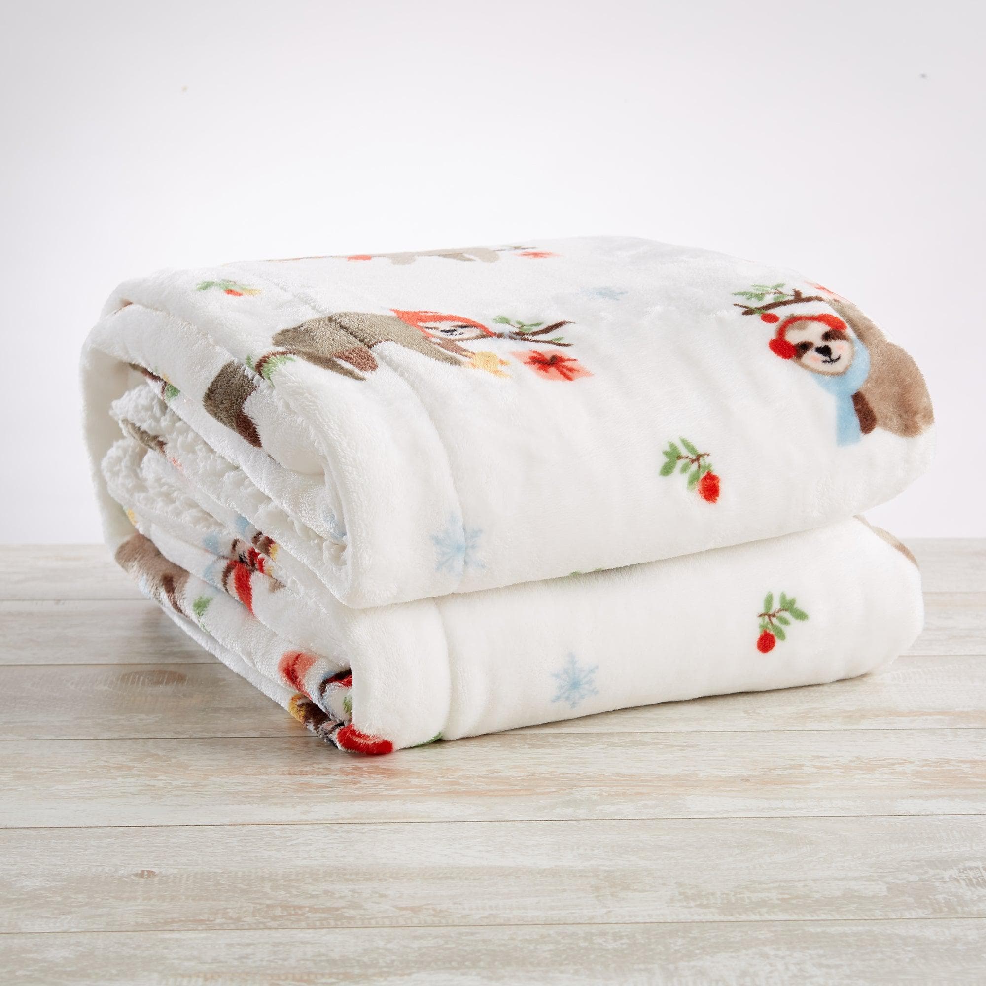 Holiday Sherpa Throw - Esmay Collection - Best Buy Furniture