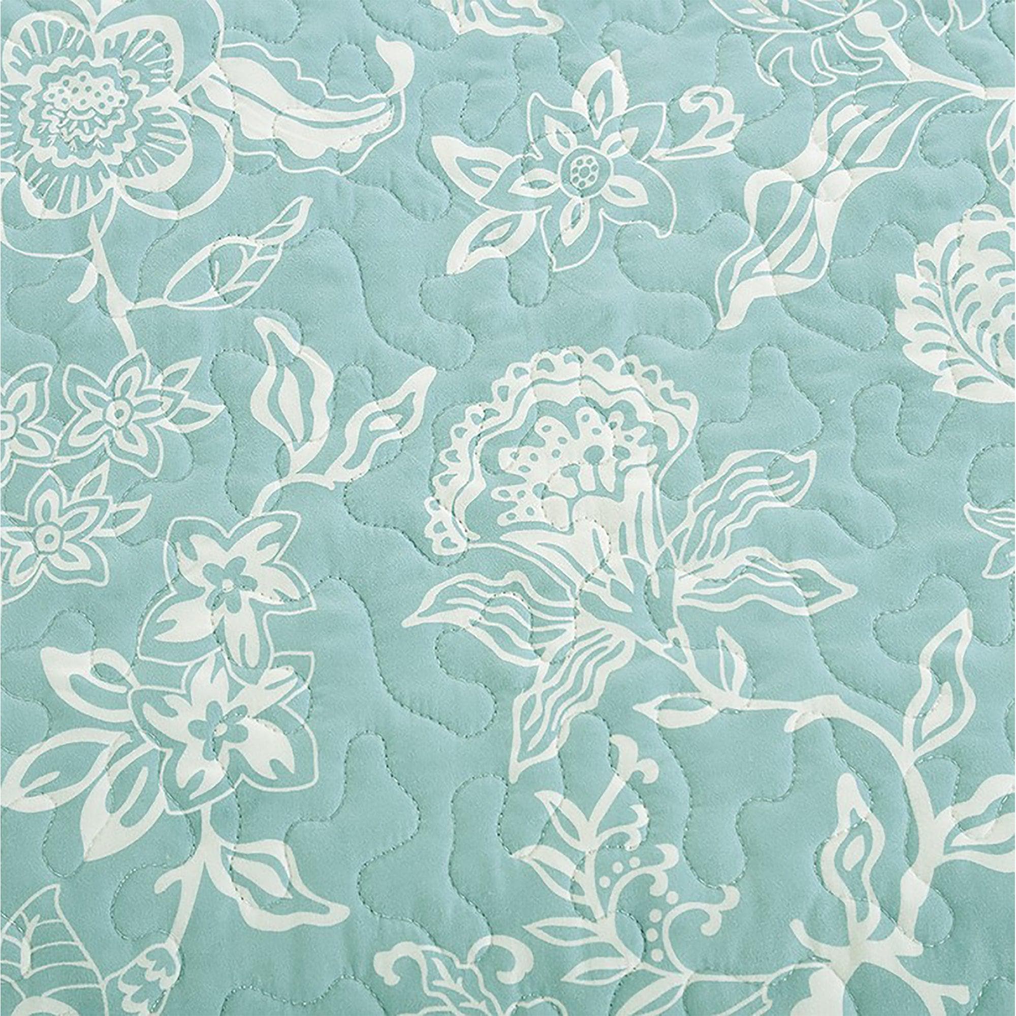 3-Piece Floral Quilt - Emma Collection - Best Buy Furniture