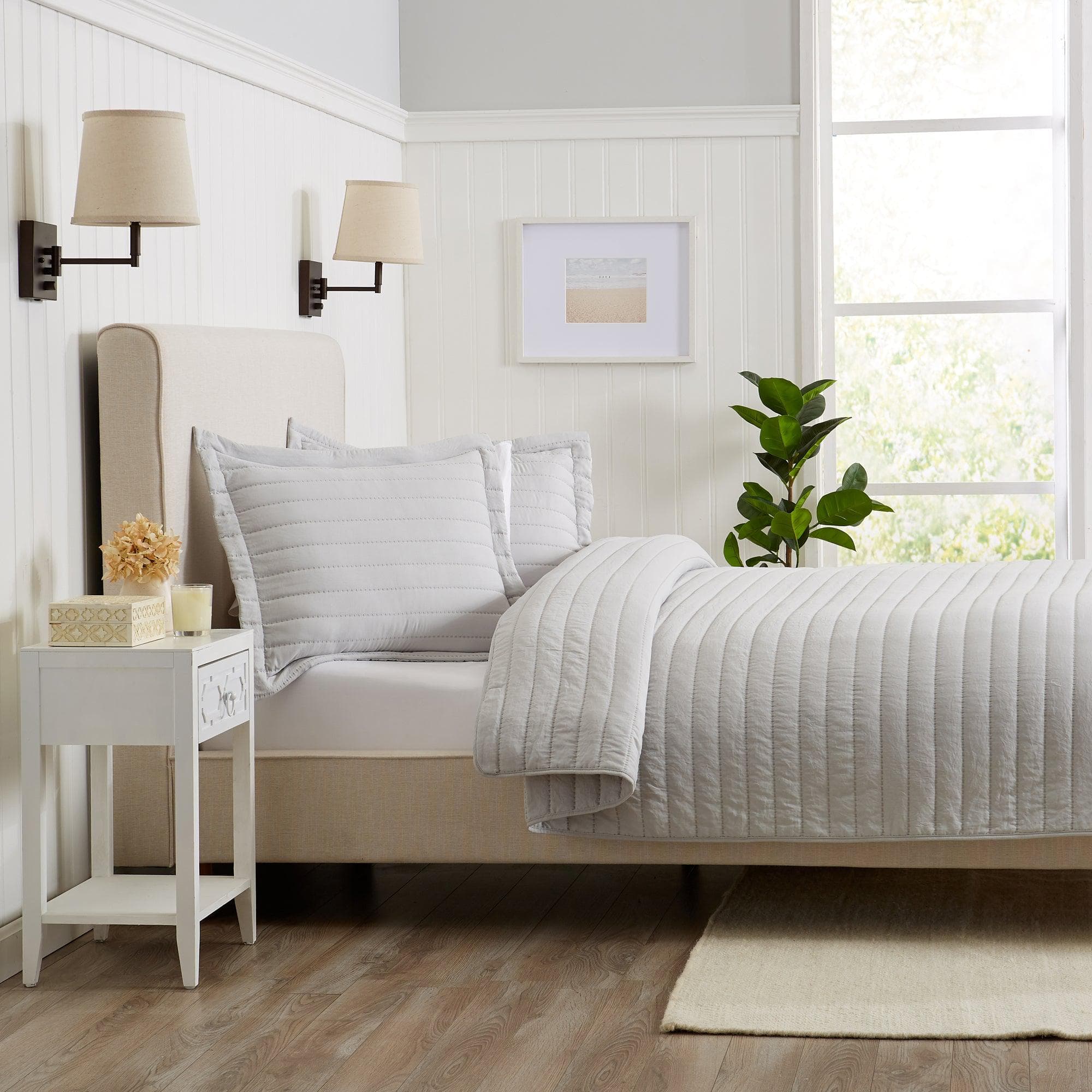 3-Piece Solid Striped Quilt - Virginia Collection - Best Buy Furniture