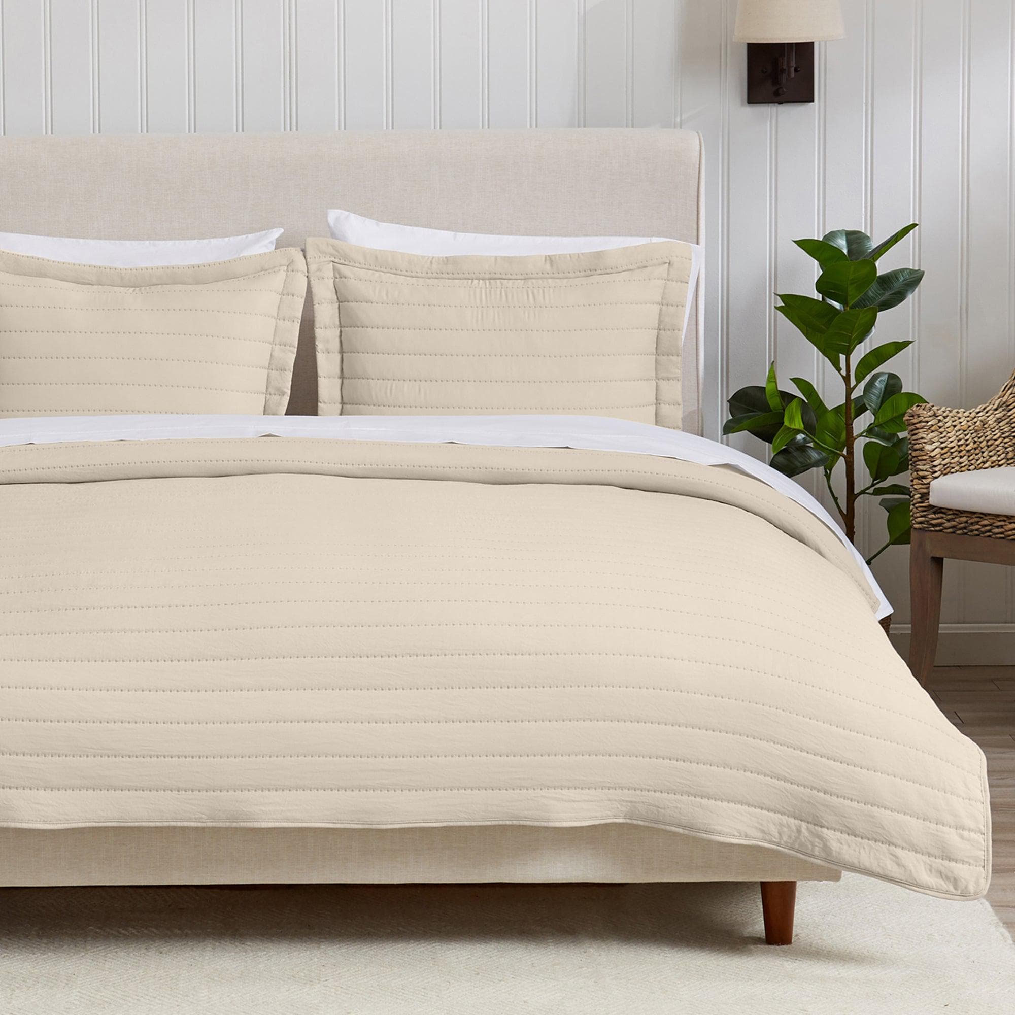3-Piece Solid Striped Quilt - Virginia Collection - Best Buy Furniture