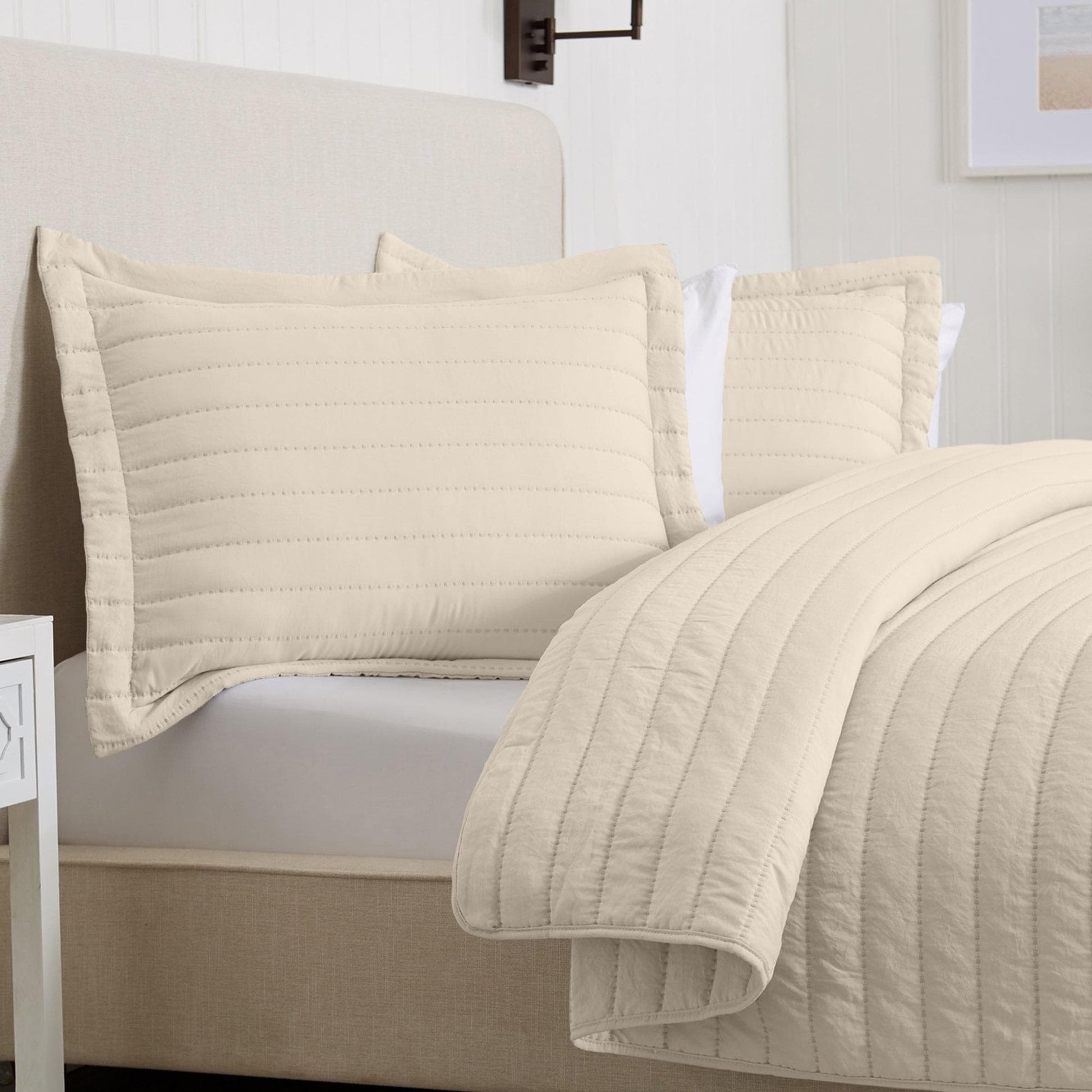 3-Piece Solid Striped Quilt - Virginia Collection - Best Buy Furniture