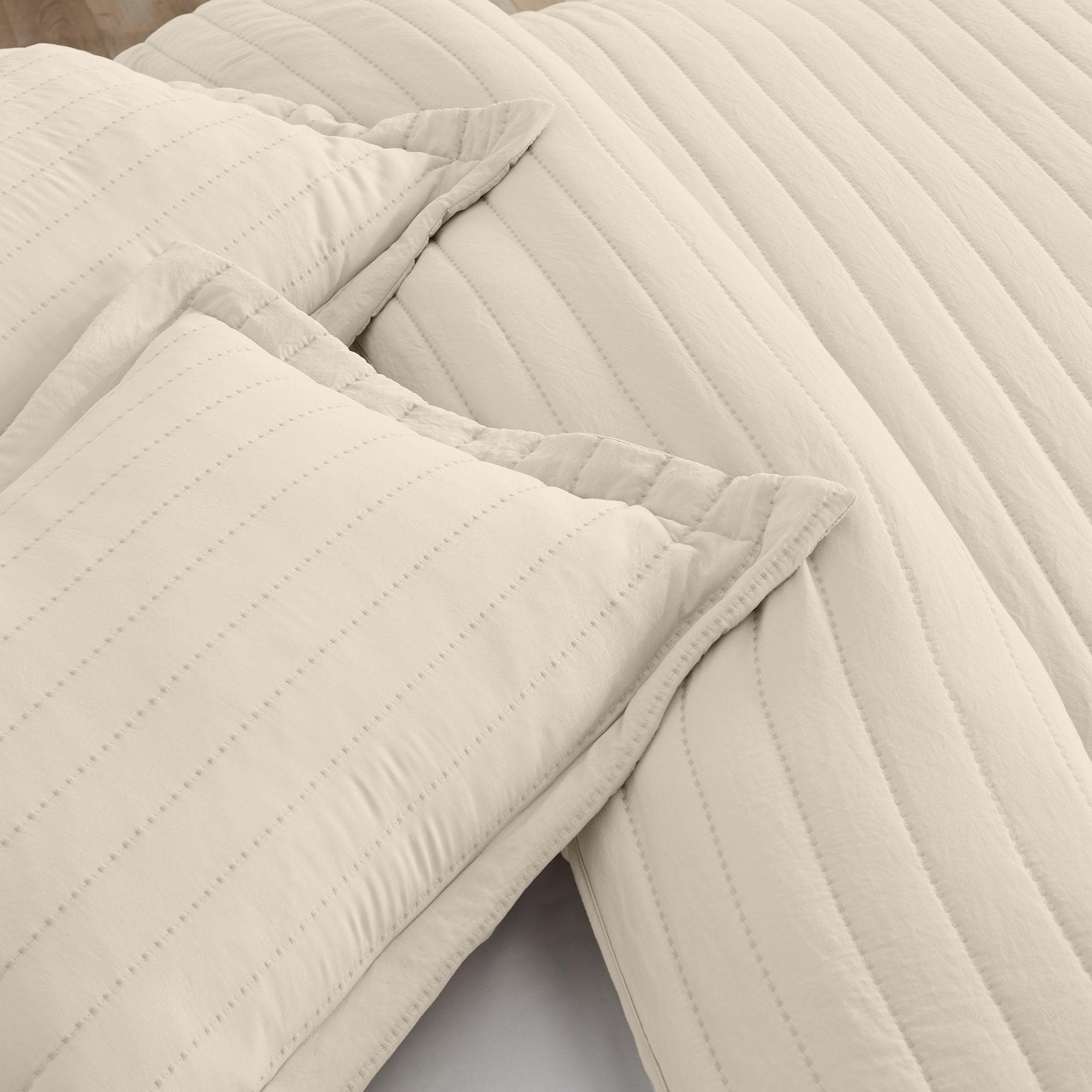 3-Piece Solid Striped Quilt - Virginia Collection - Best Buy Furniture