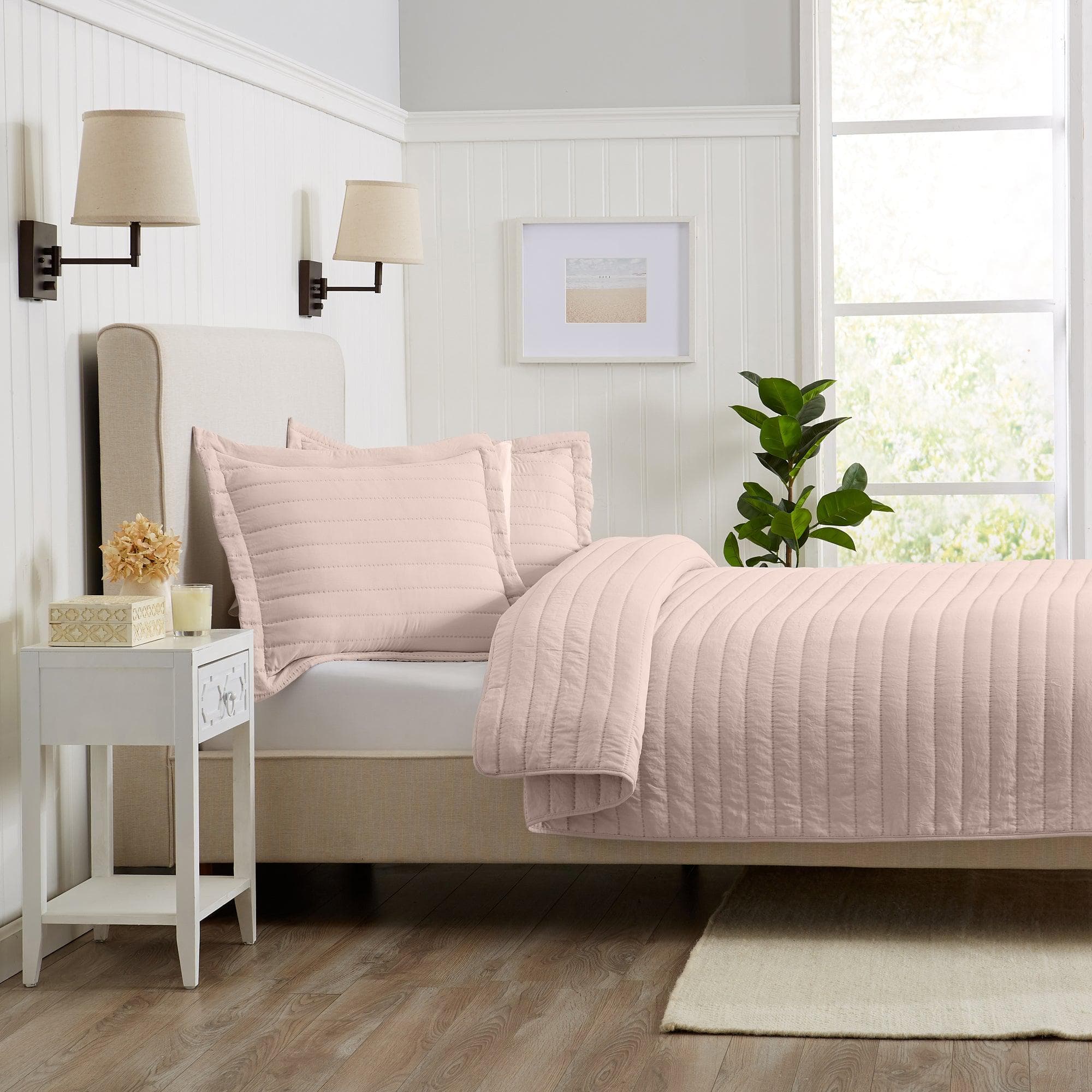 3-Piece Solid Striped Quilt - Virginia Collection - Best Buy Furniture