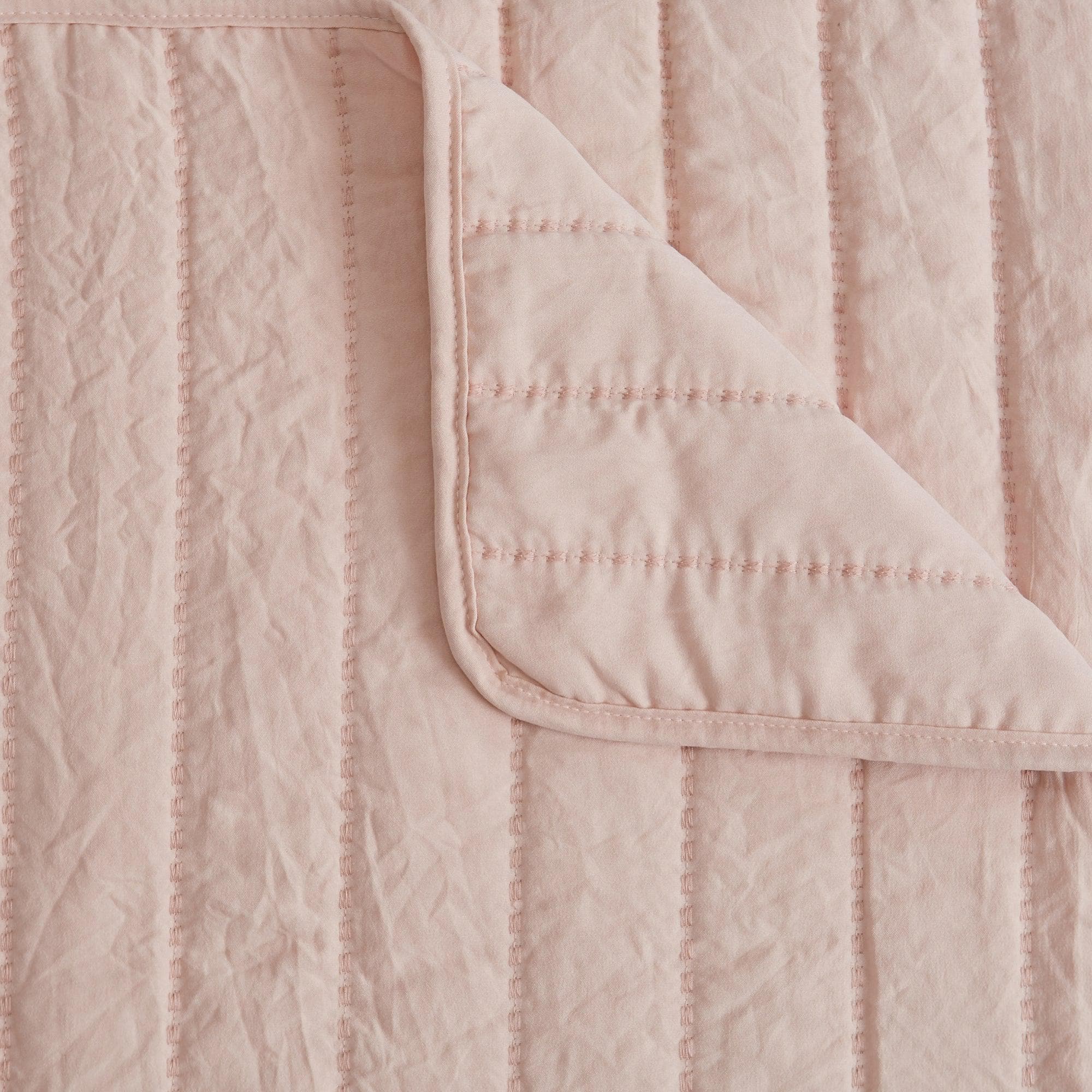 3-Piece Solid Striped Quilt - Virginia Collection - Best Buy Furniture