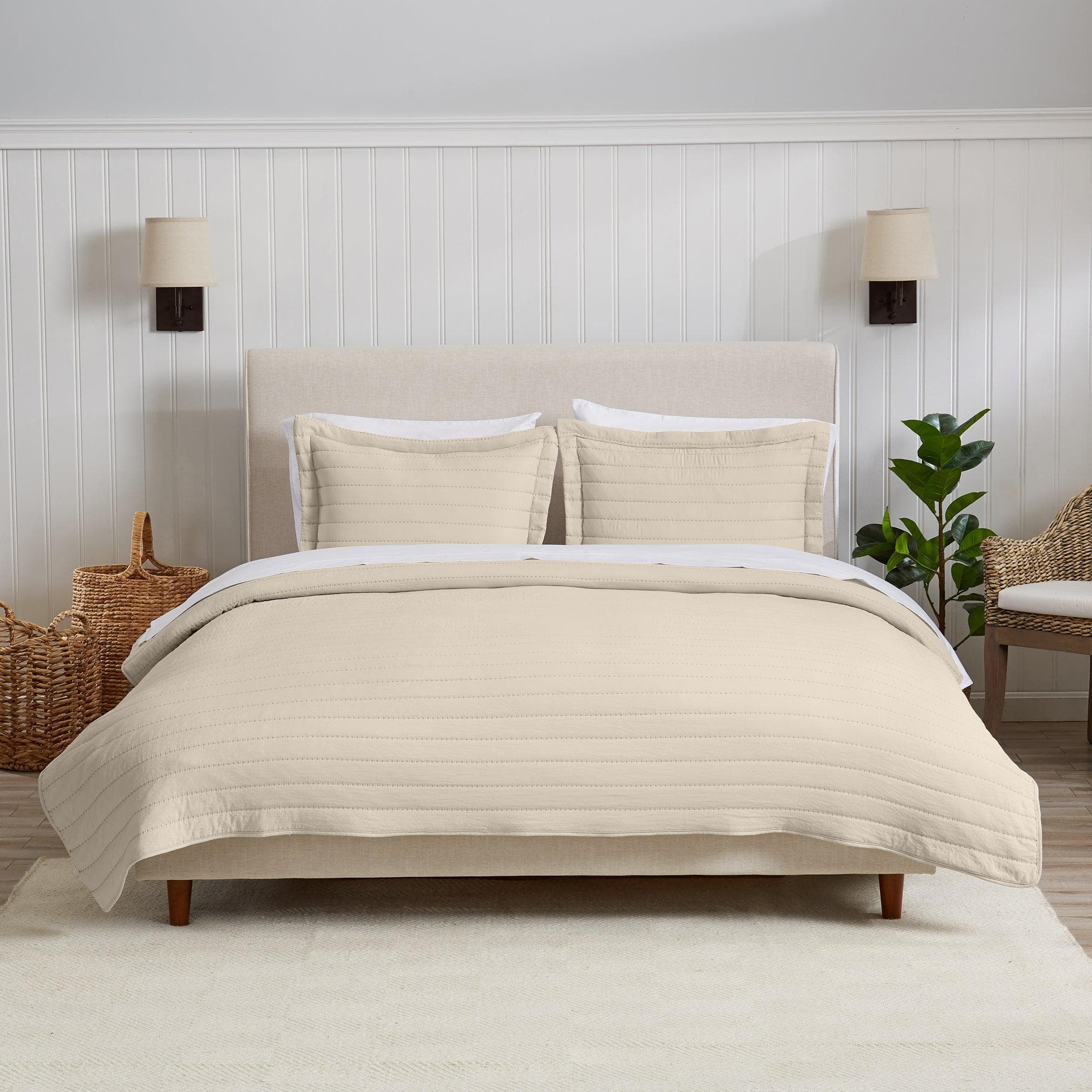 3-Piece Solid Striped Quilt - Virginia Collection - Best Buy Furniture