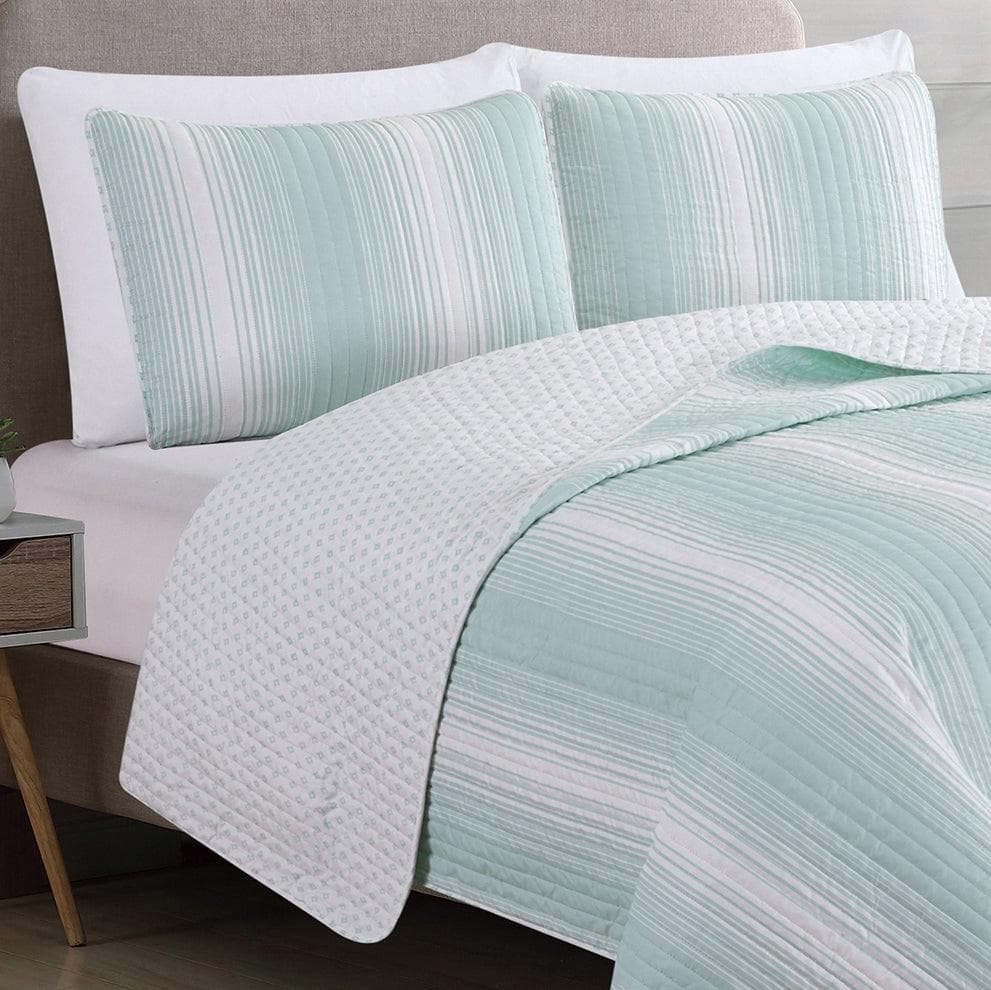 Everette Collection 3 Piece Ombre Striped Quilt Set - Best Buy Furniture