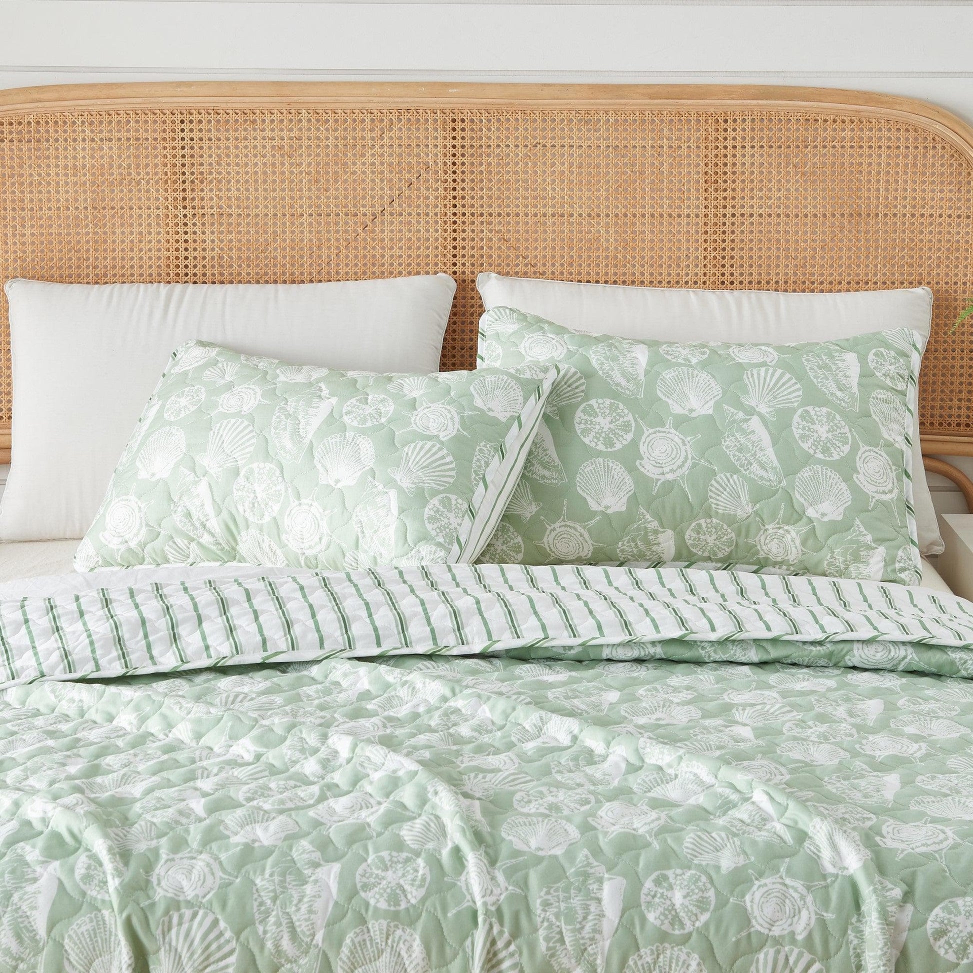 Green Seashell Quilt - Emerald Bay - Best Buy Furniture