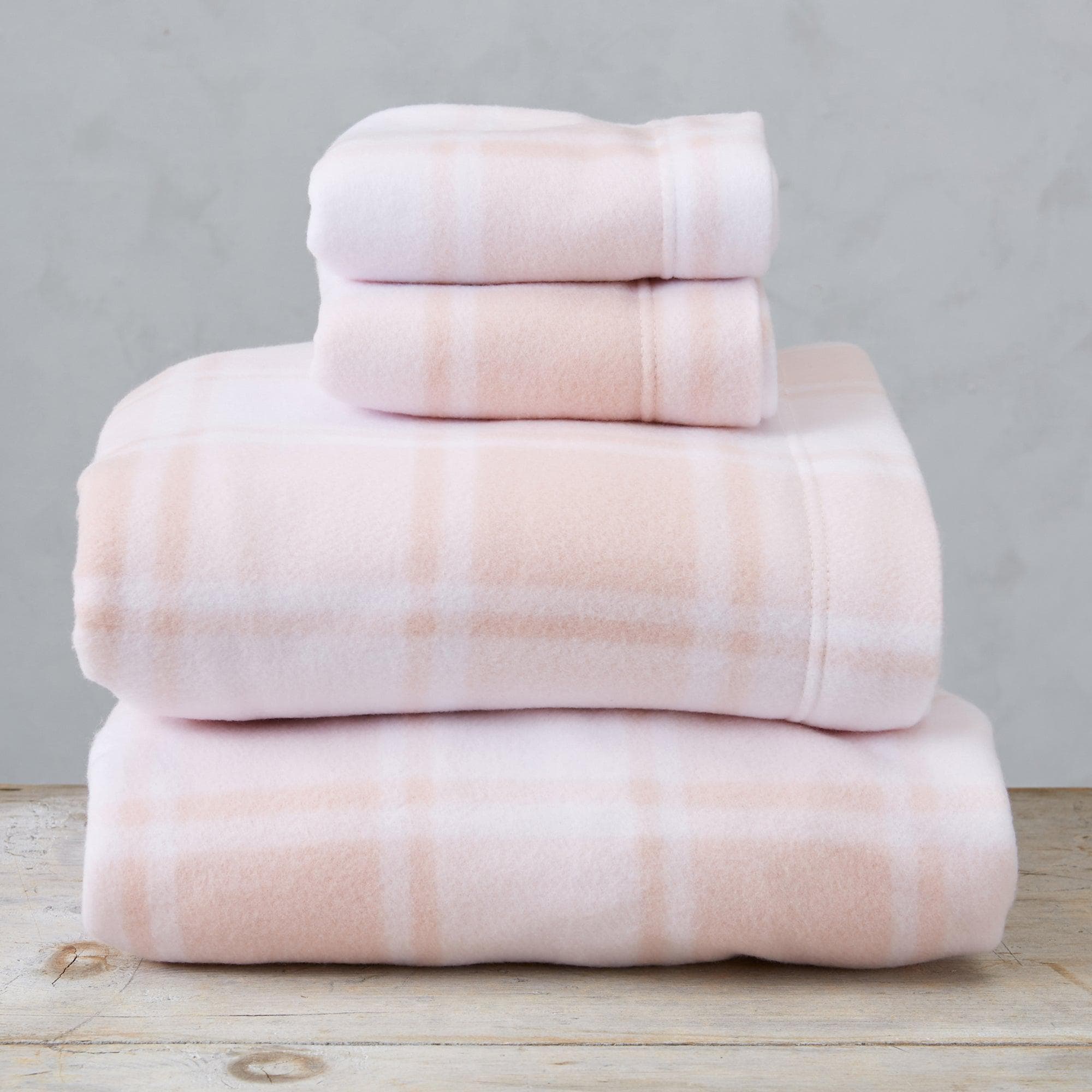 4-Piece Printed Fleece Sheet - Dara Collection - Best Buy Furniture