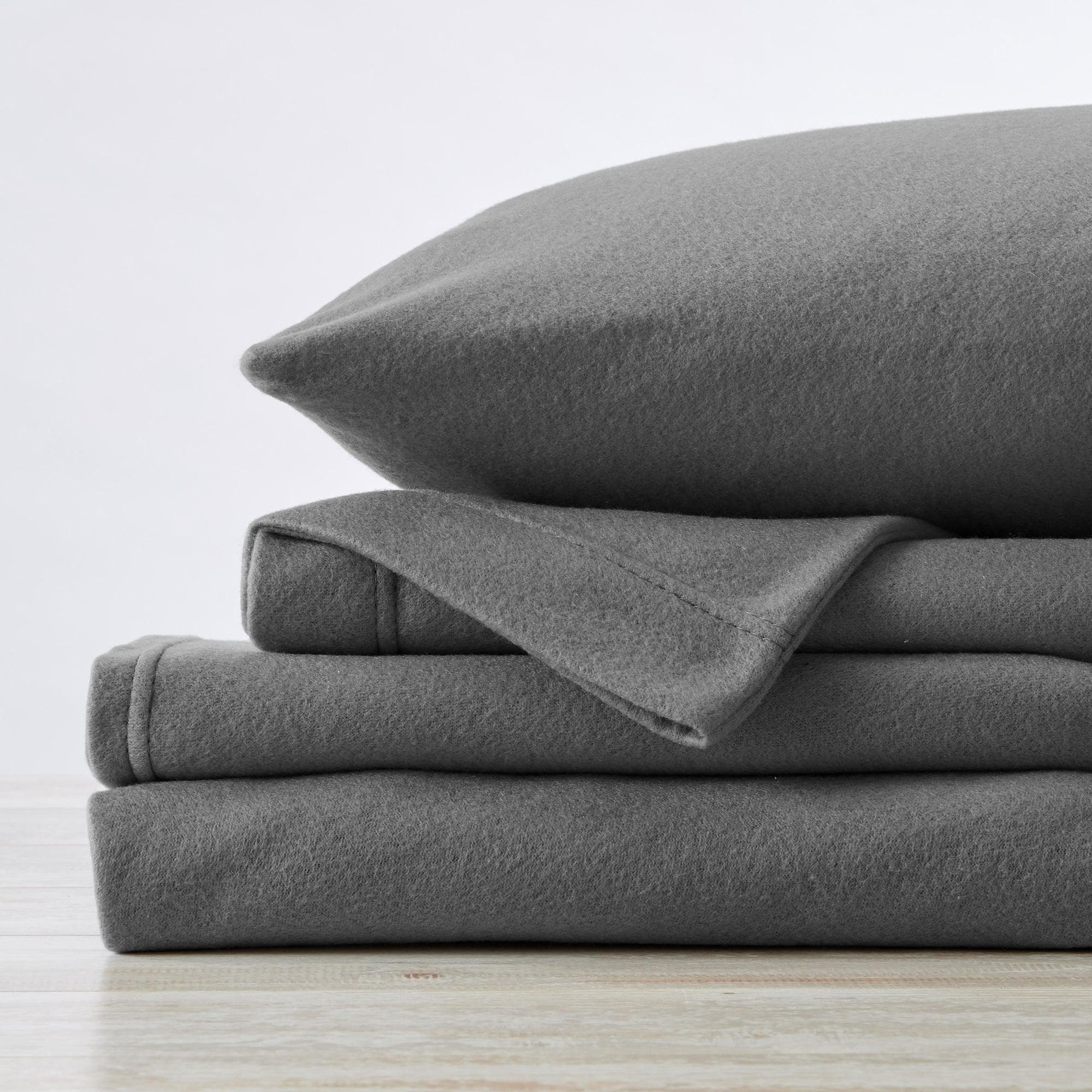 4-Piece Solid Fleece Sheet - Christina Collection - Best Buy Furniture
