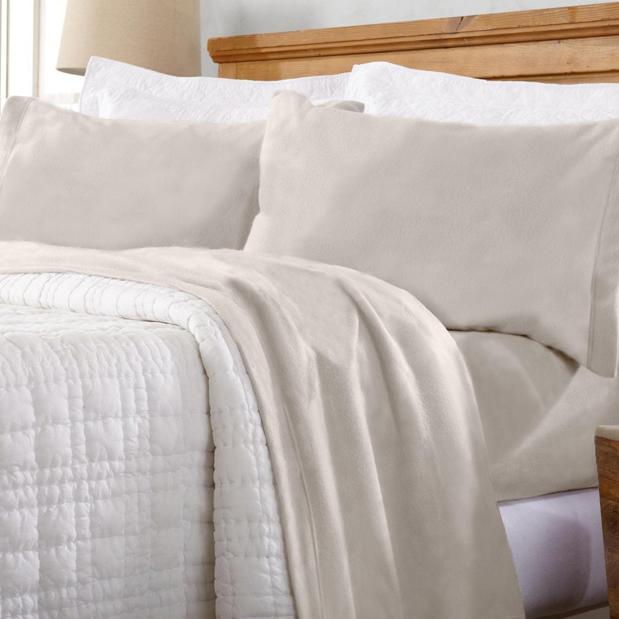 4-Piece Solid Fleece Sheet - Christina Collection - Best Buy Furniture