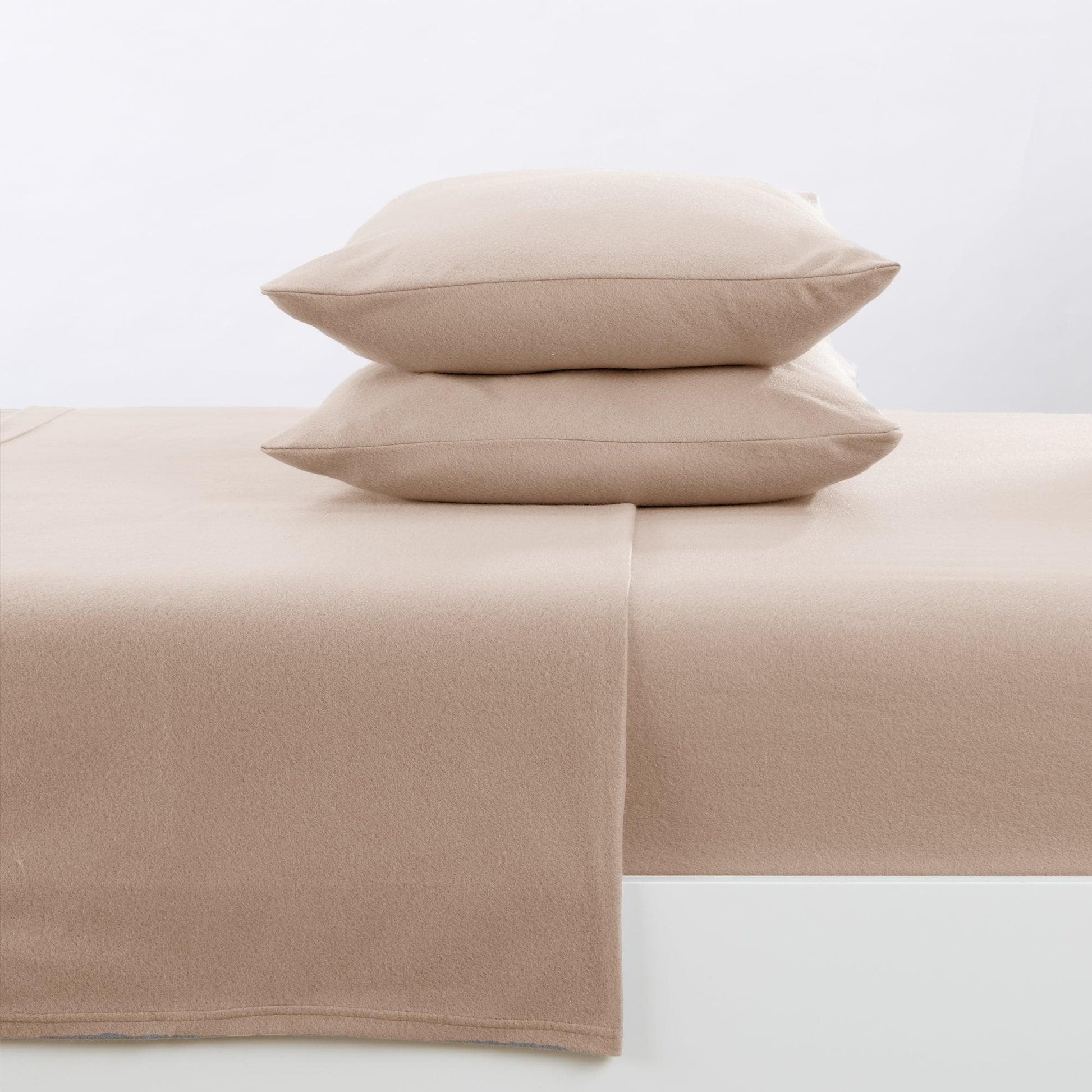 4-Piece Solid Fleece Sheet - Christina Collection - Best Buy Furniture