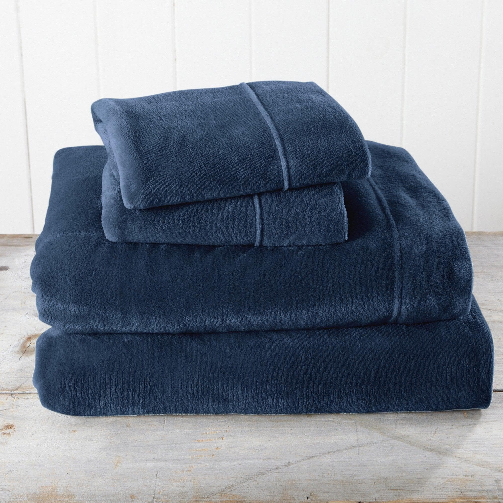 4-Piece Solid Plush Sheet - Velvet Luxe Collection - Best Buy Furniture