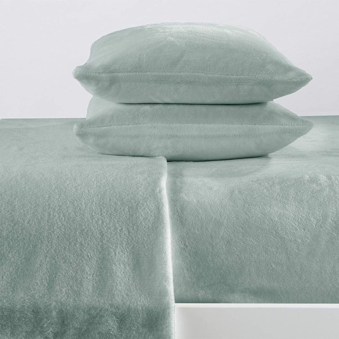 4-Piece Solid Plush Sheet - Velvet Luxe Collection - Best Buy Furniture