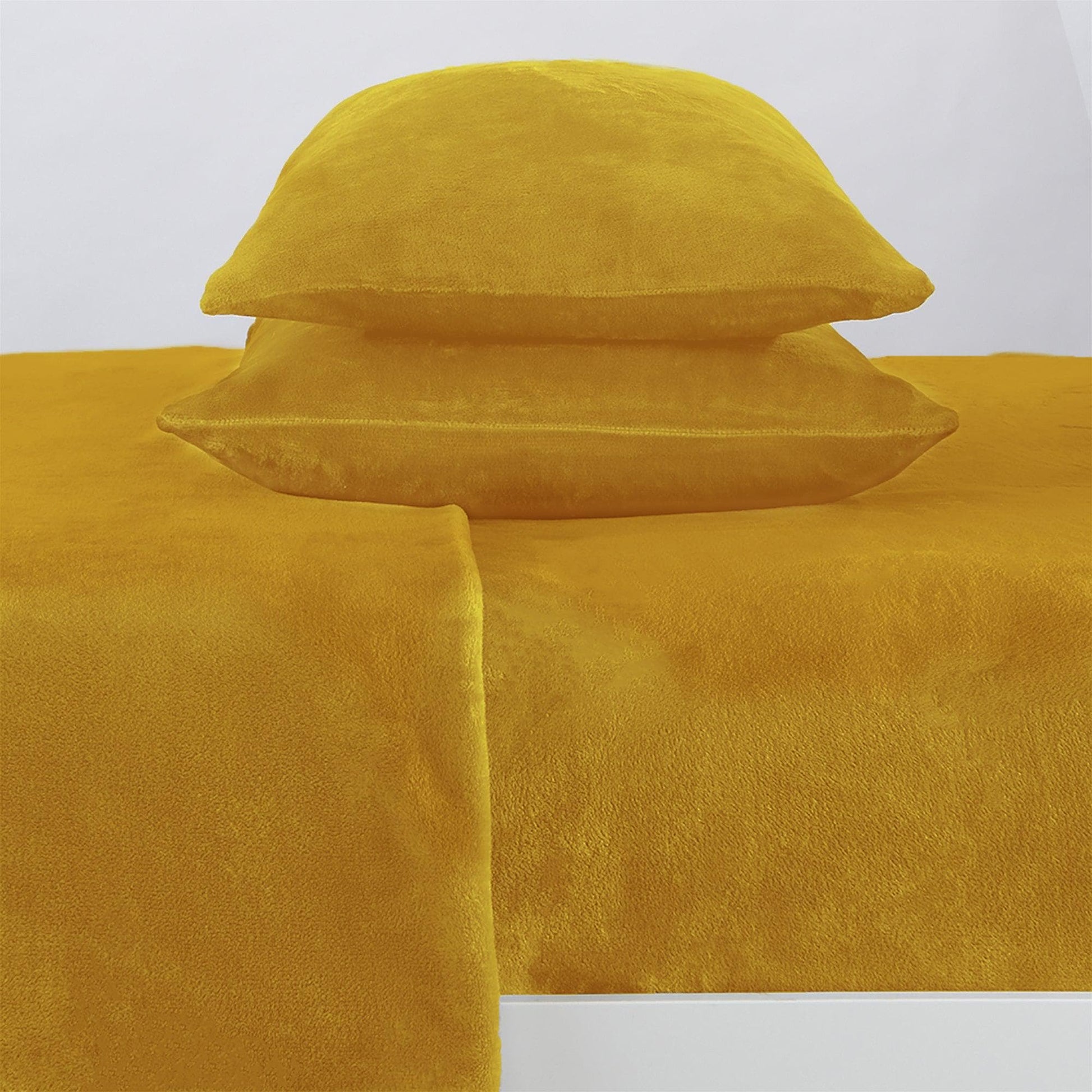 4-Piece Solid Plush Sheet - Velvet Luxe Collection - Best Buy Furniture