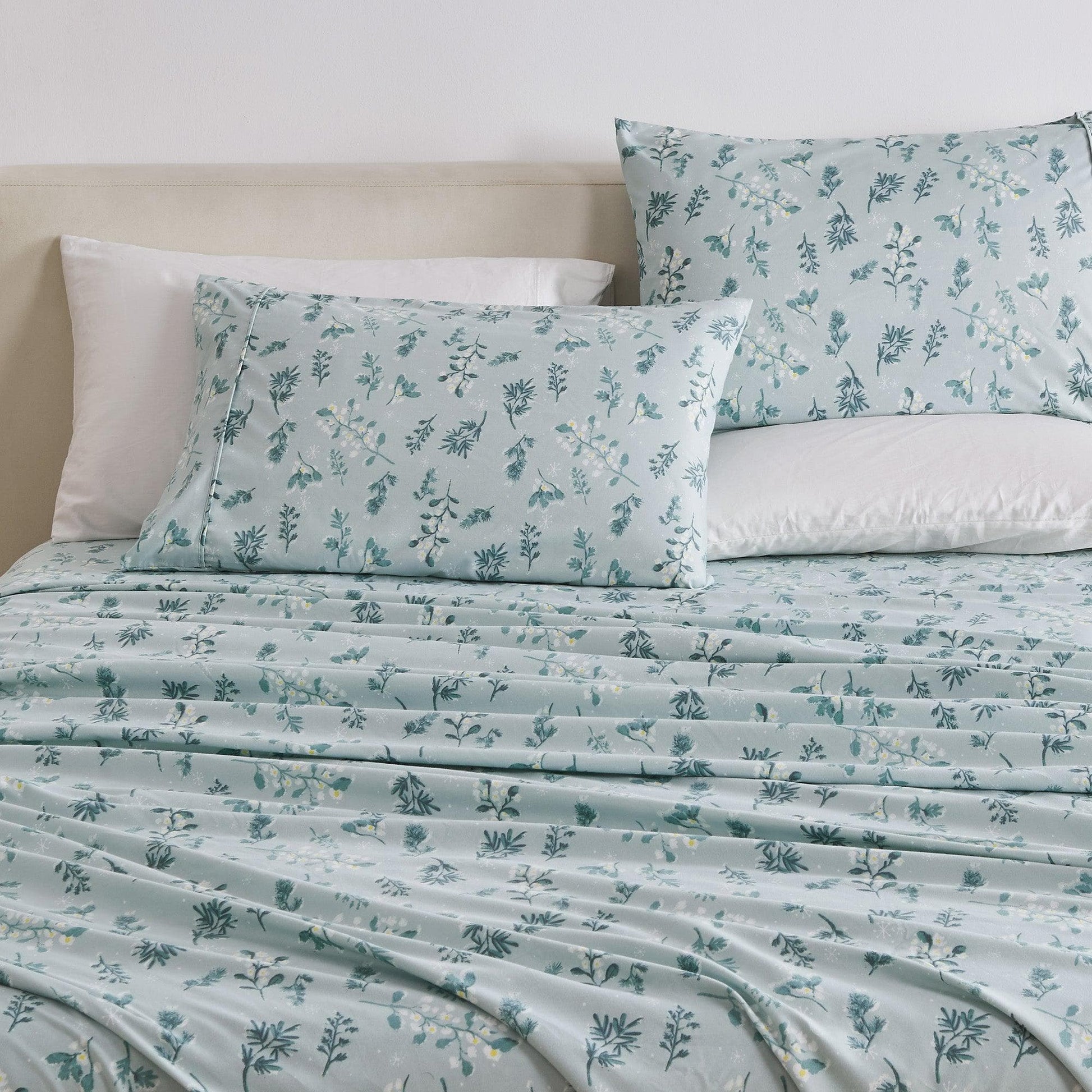 4 Piece Watercolor Floral Microfiber Sheet - Delia Collection - Best Buy Furniture