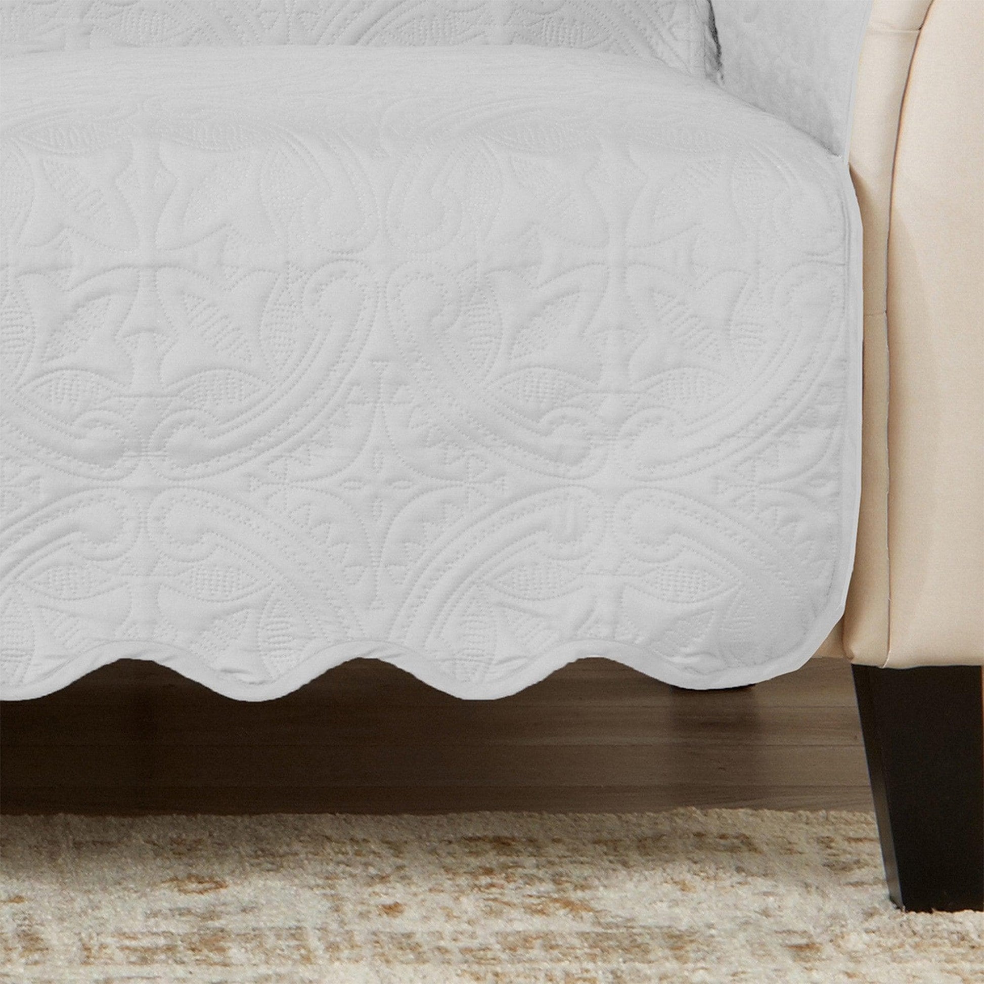 Reversible Furniture Protector - Elenor Collection - Best Buy Furniture