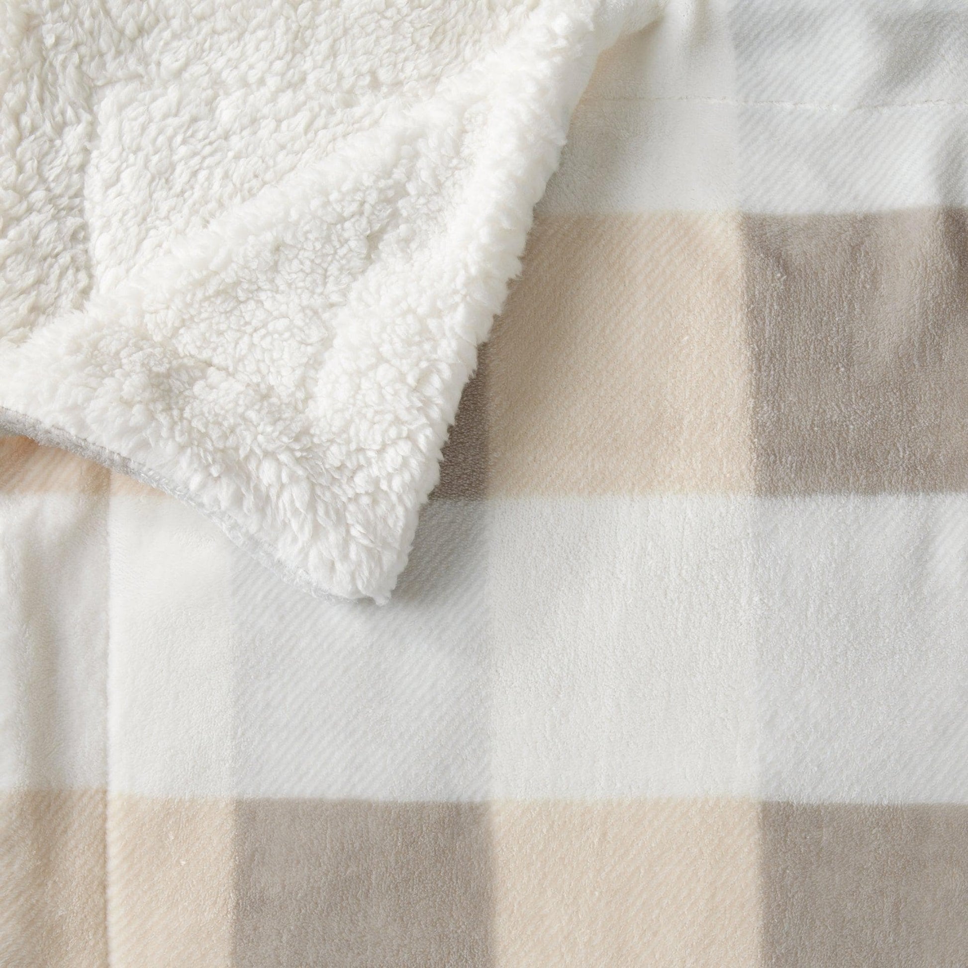 Velvet Plush Sherpa Luxury Bed Blanket - Kinsley Collection - Best Buy Furniture