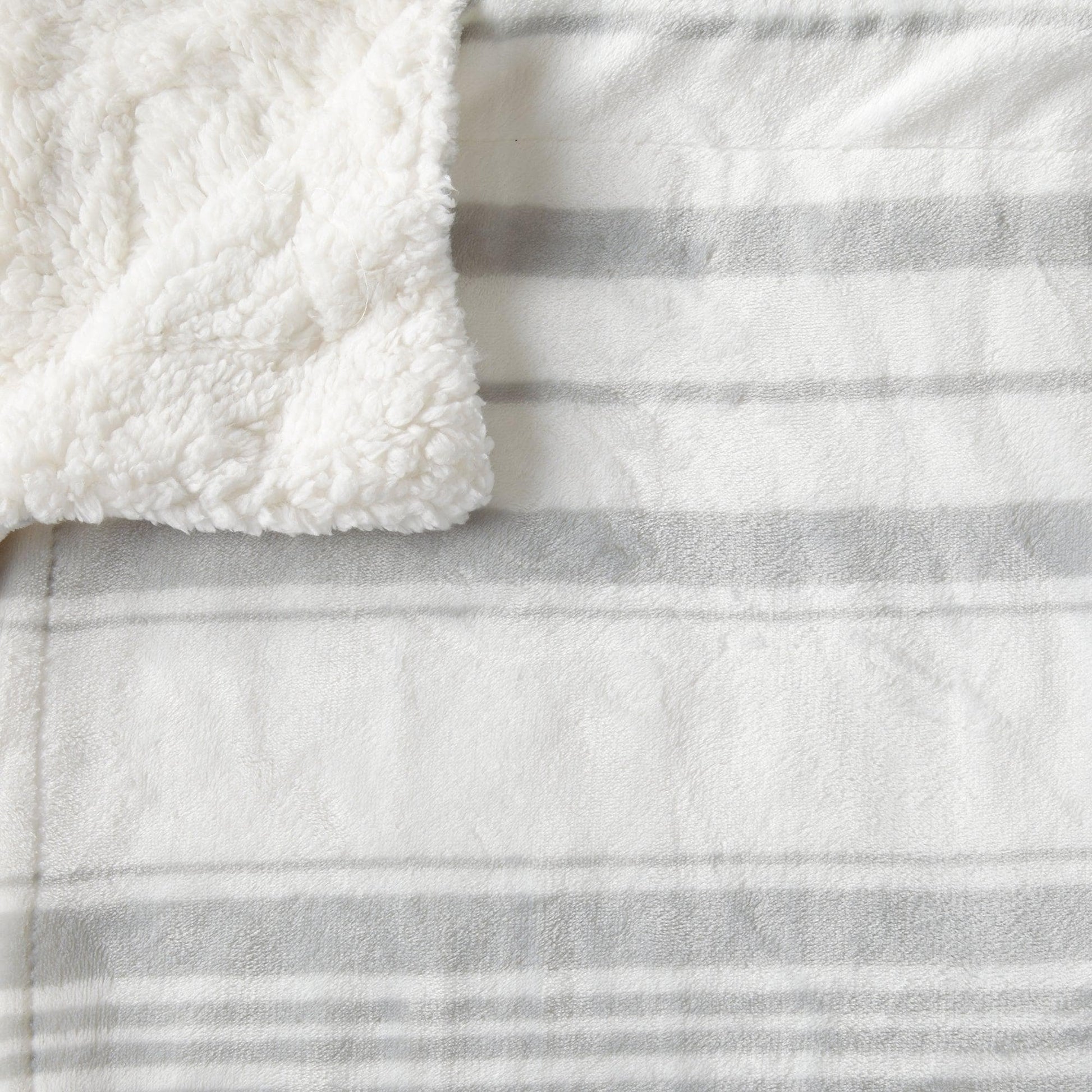 Velvet Plush Sherpa Luxury Bed Blanket - Kinsley Collection - Best Buy Furniture