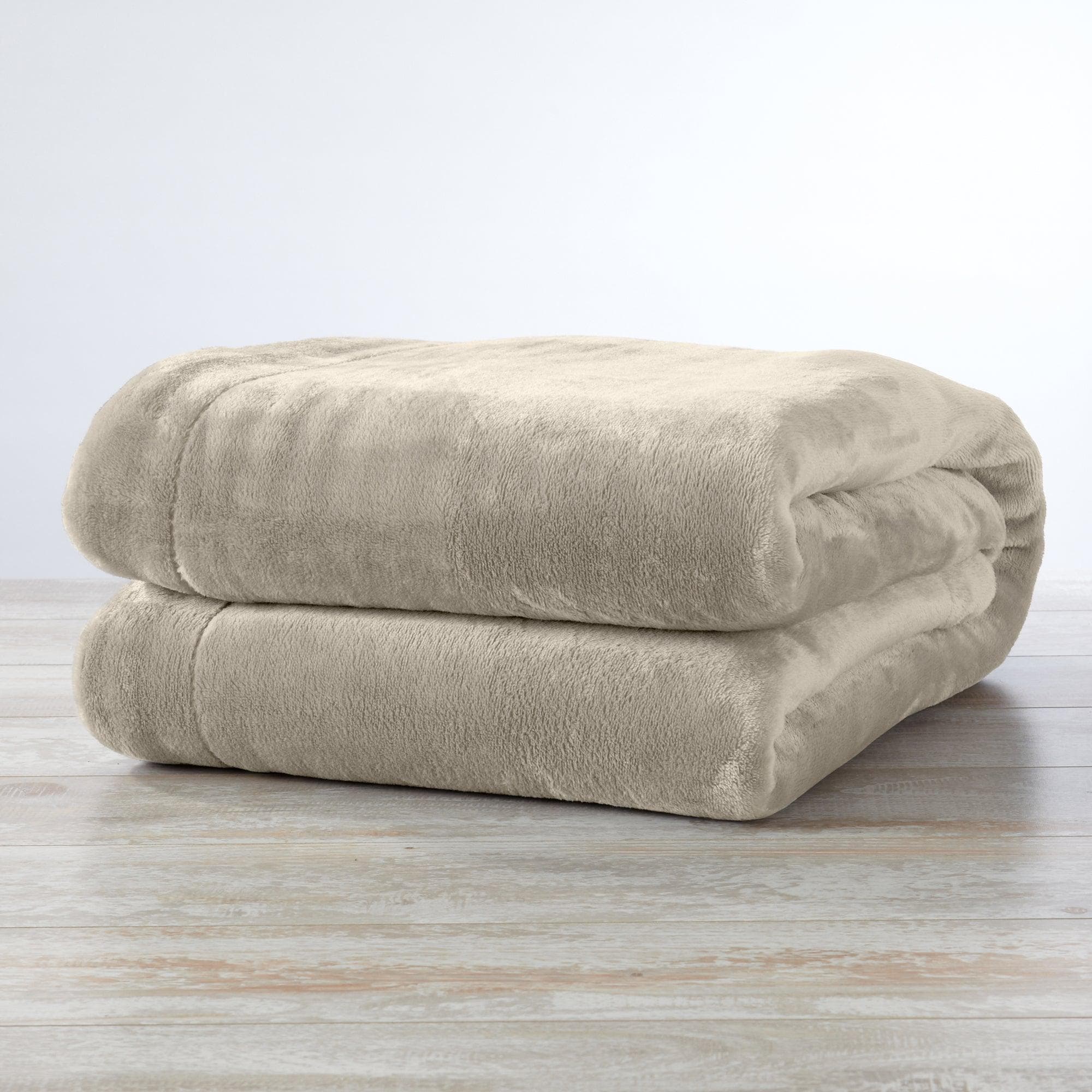 Velvet Plush Sherpa Luxury Bed Blanket - Kinsley Collection - Best Buy Furniture