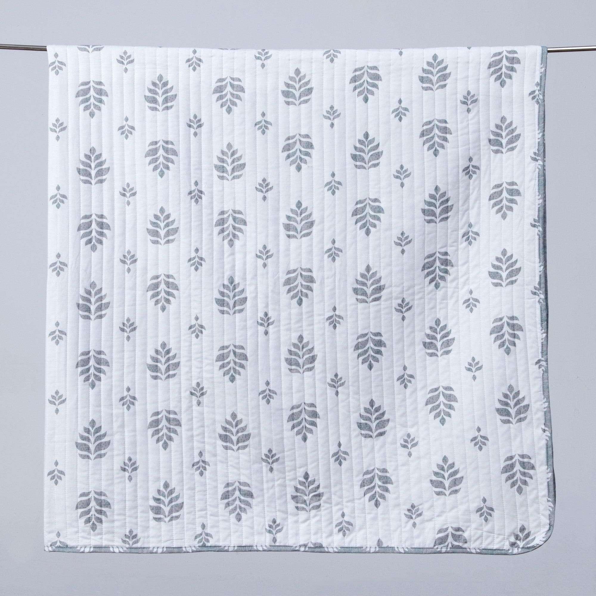 3-Piece French Floral Quilt - Colette Collection - Best Buy Furniture