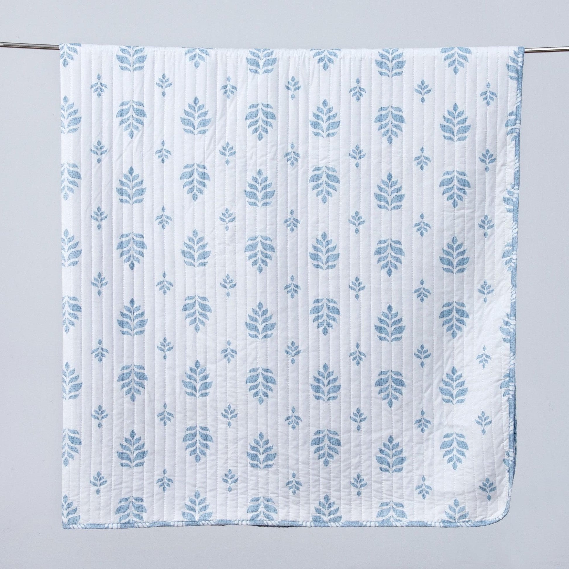 3-Piece French Floral Quilt - Colette Collection - Best Buy Furniture