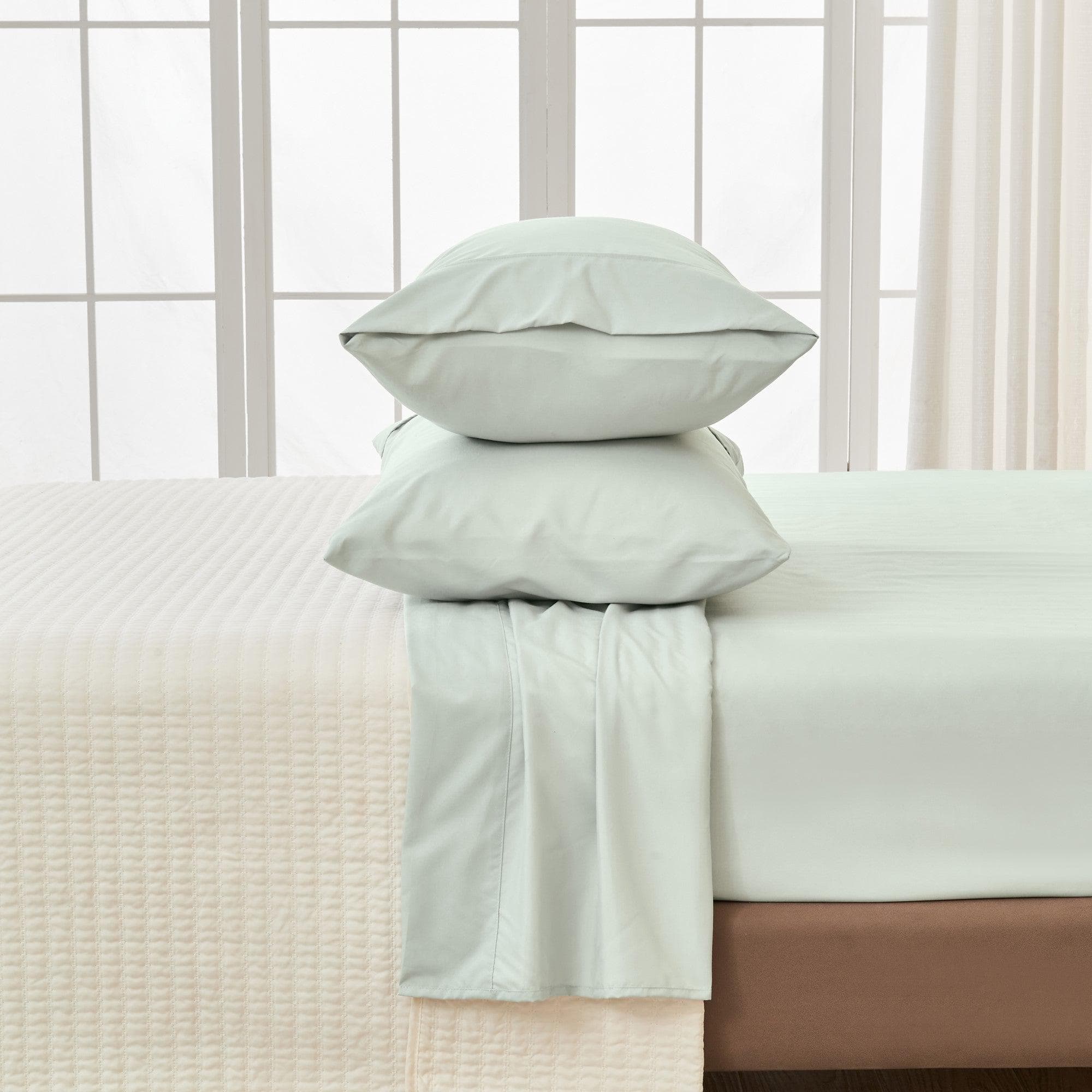 4 Piece Solid Microfiber Sheet - Amara Collection - Best Buy Furniture