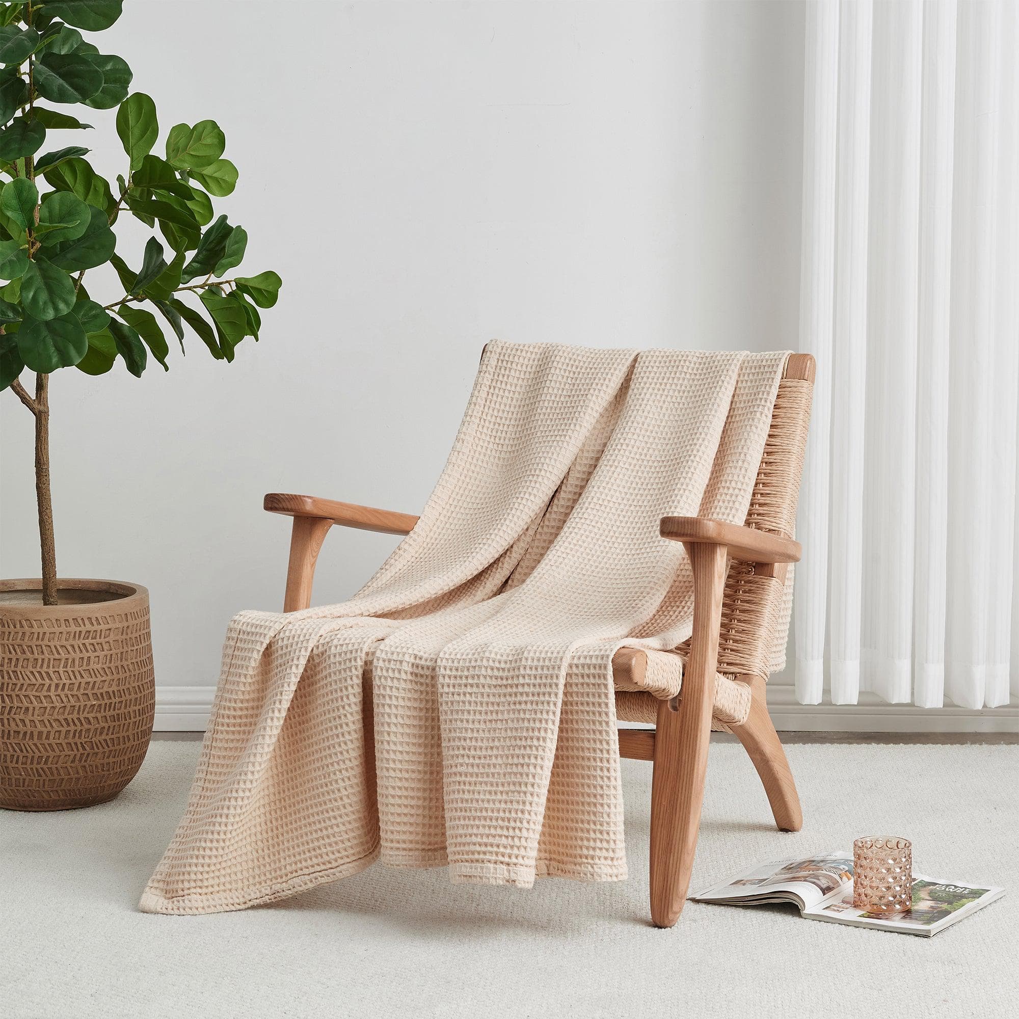 100% Cotton Waffle Weave Blanket - Mikala Collection - Best Buy Furniture