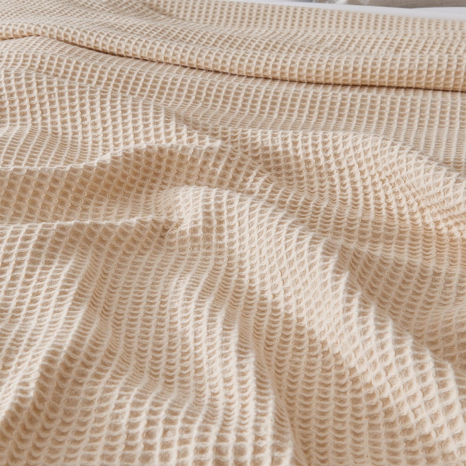100% Cotton Waffle Weave Blanket - Mikala Collection - Best Buy Furniture