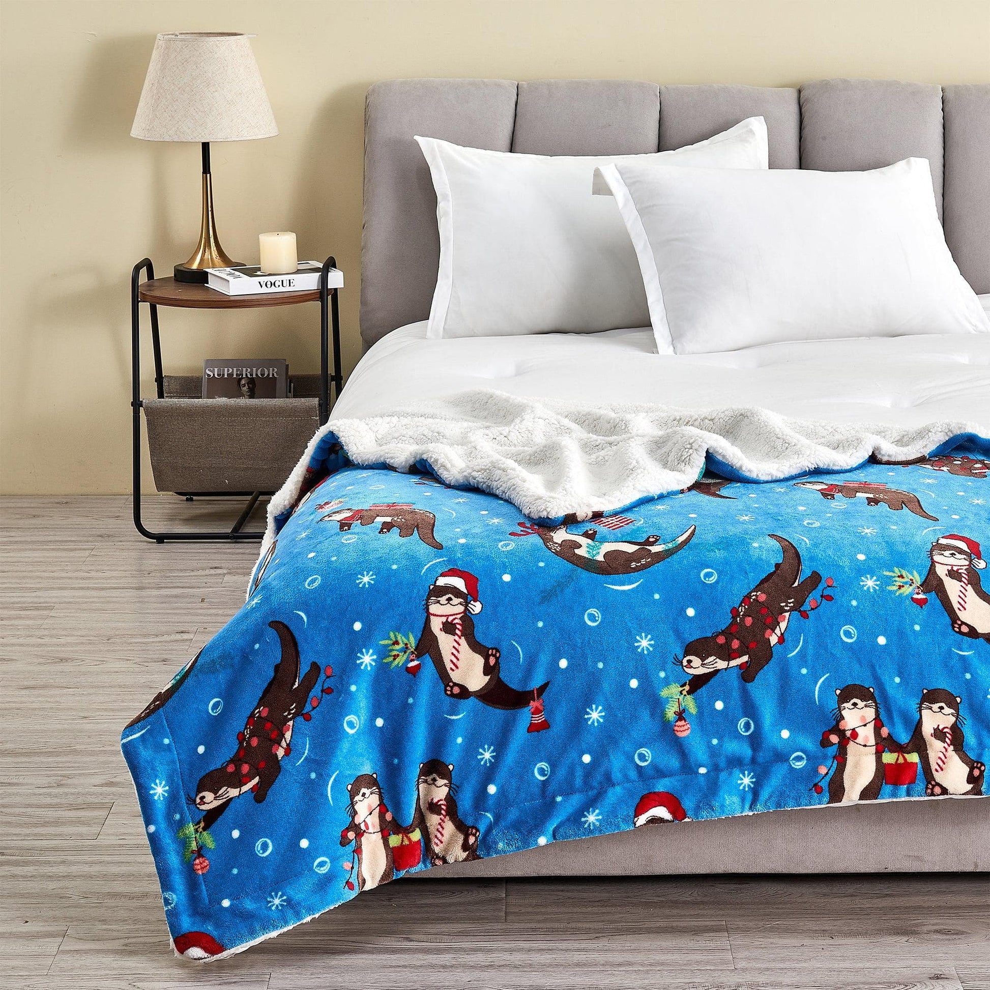 Holiday Sherpa Throw - Esmay Collection - Best Buy Furniture