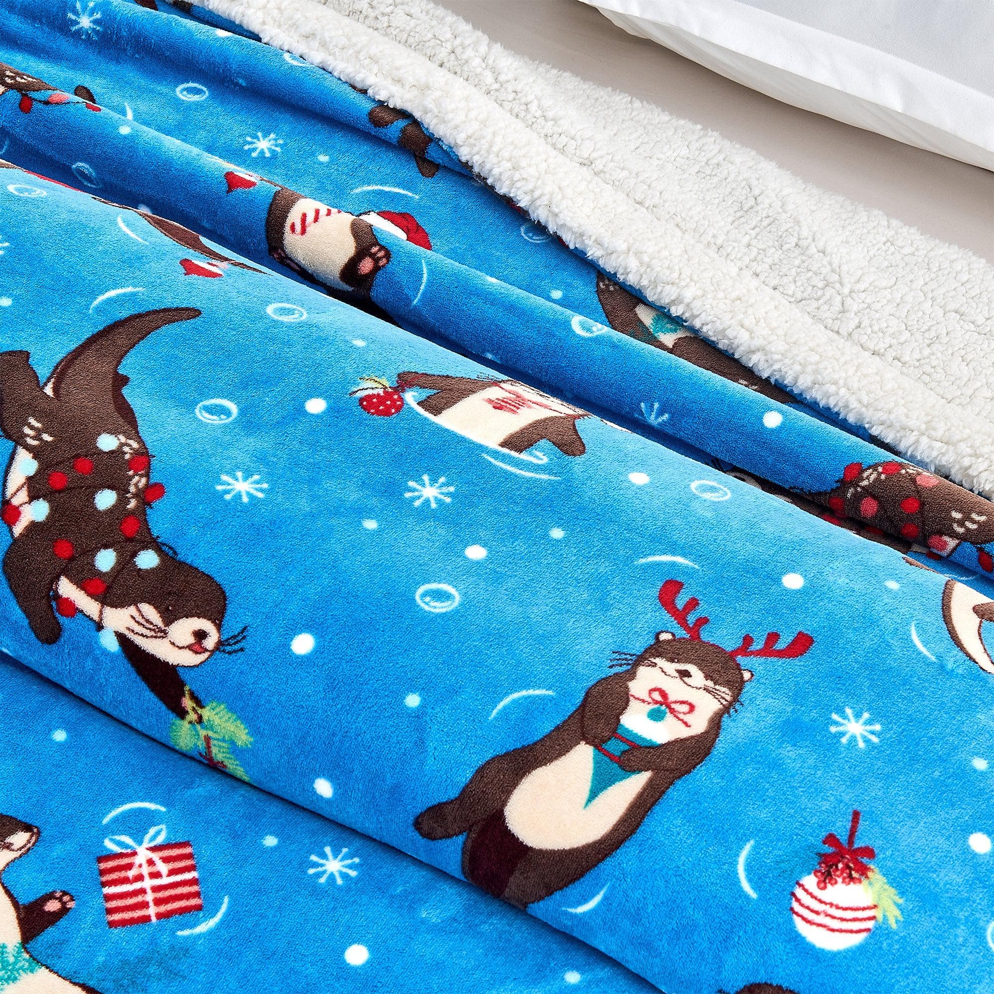 Holiday Sherpa Throw - Esmay Collection - Best Buy Furniture