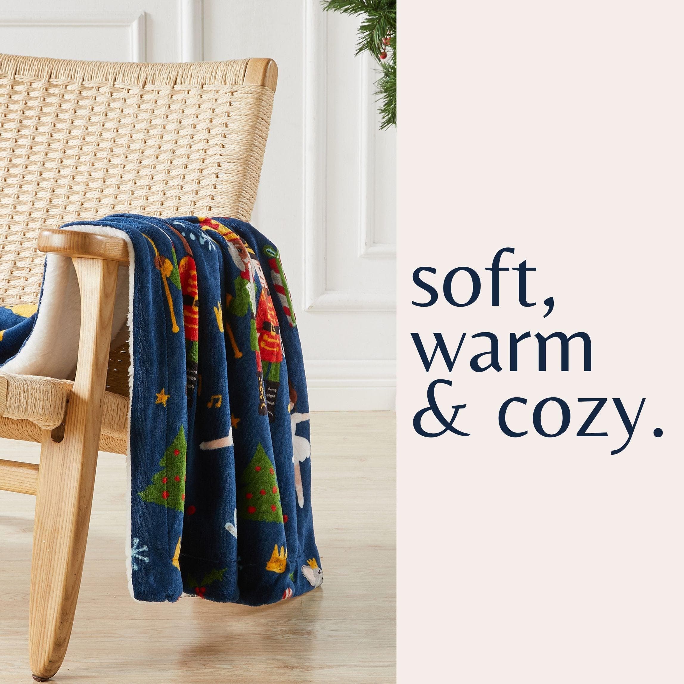 Holiday Sherpa Throw - Esmay Collection - Best Buy Furniture