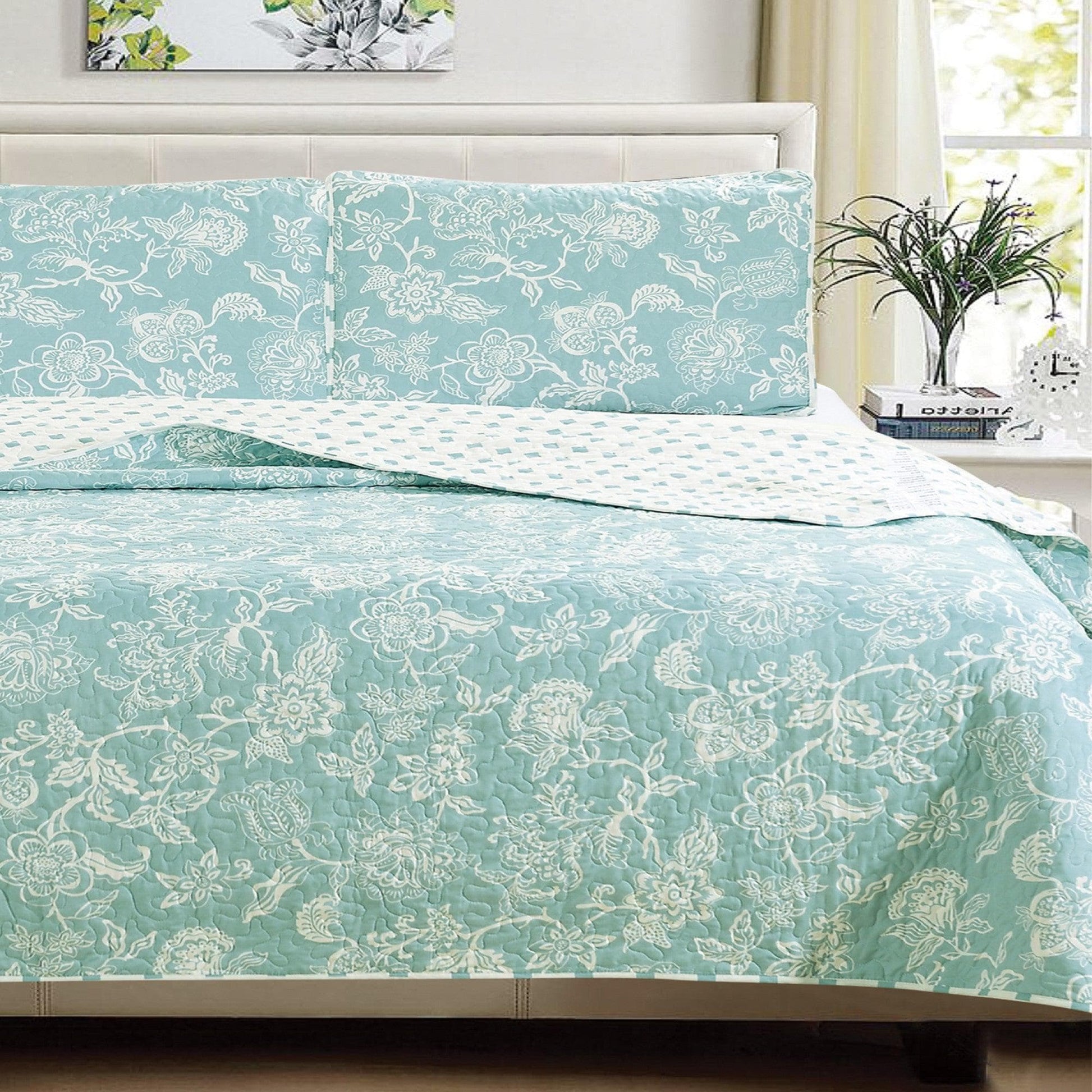 3-Piece Floral Quilt - Emma Collection - Best Buy Furniture