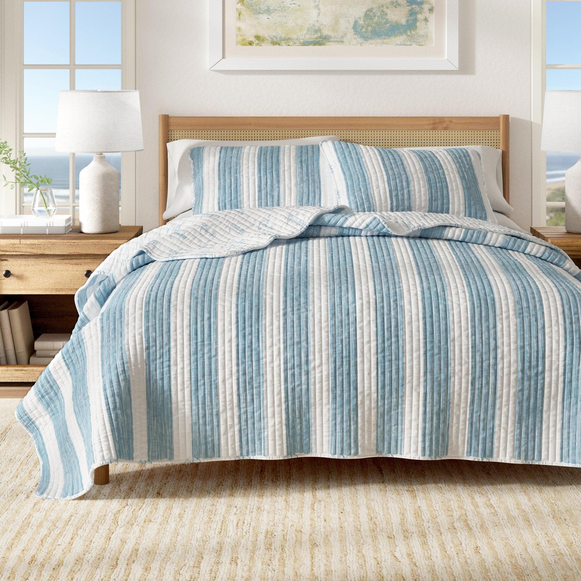 3-Piece Coastal Quilt - Casco Bay Collection - Best Buy Furniture